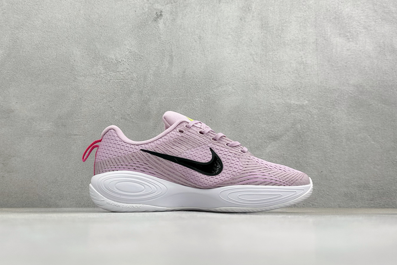 NIKE COMFIRIDE 透气防震运动跑步鞋 DX5886-004