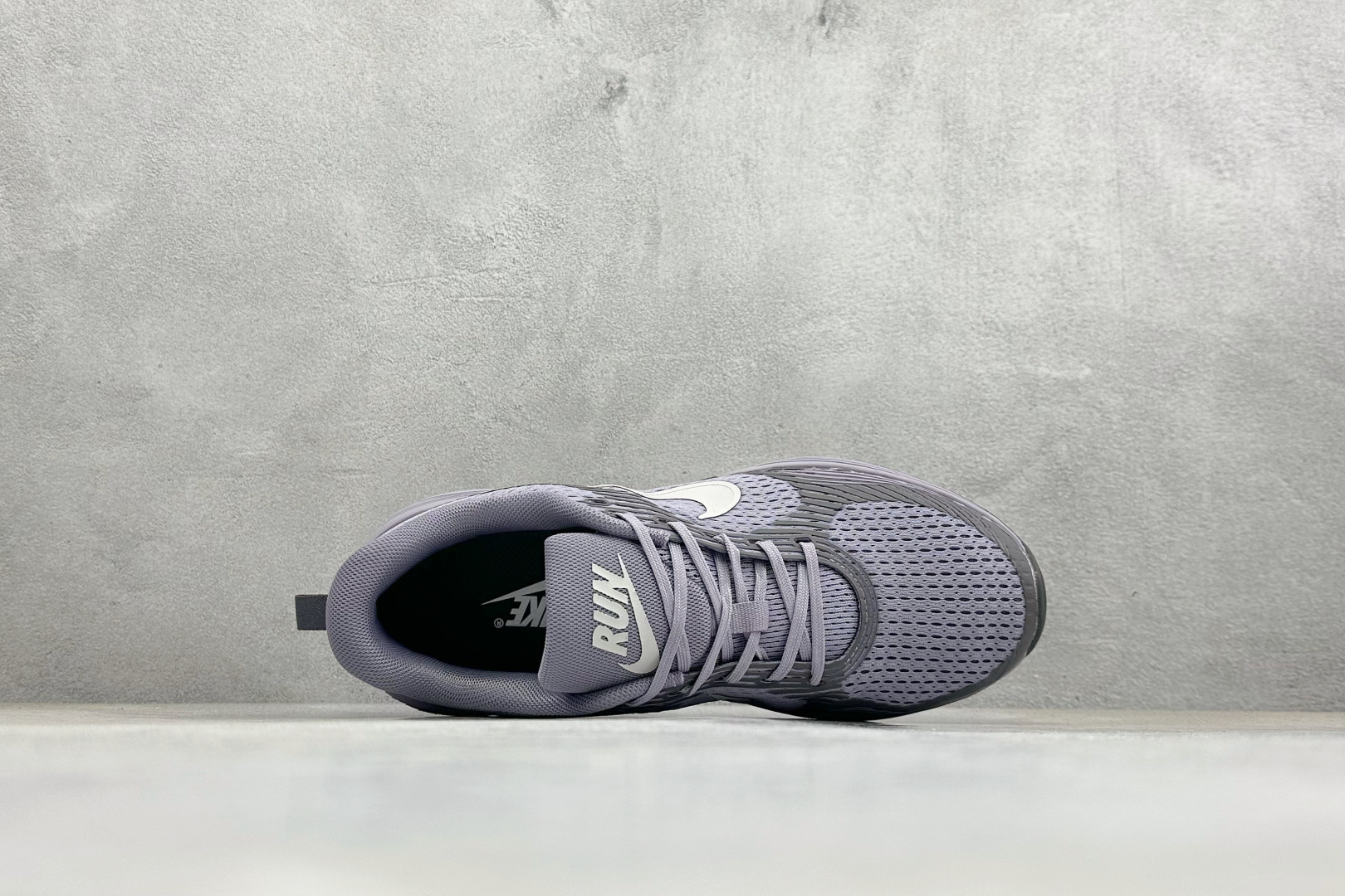 NIKE COMFIRIDE 透气防震运动跑步鞋 DX5886-005 NIKE COMFIRIDE 透气防震运动跑步鞋 DX5886-005