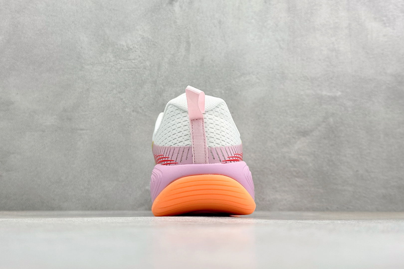 NIKE COMFIRIDE 透气防震运动跑步鞋 搭载柔软厚实的 ComfiRide 泡绵缓震配置 DX5886-003