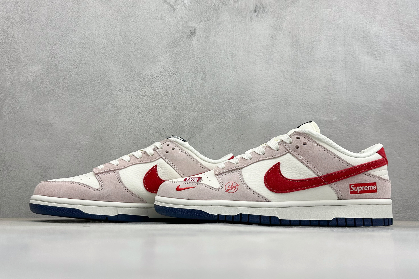 280 Nike Dunk Low 联名款 白红粉 复古休闲板鞋 XZ5899-112