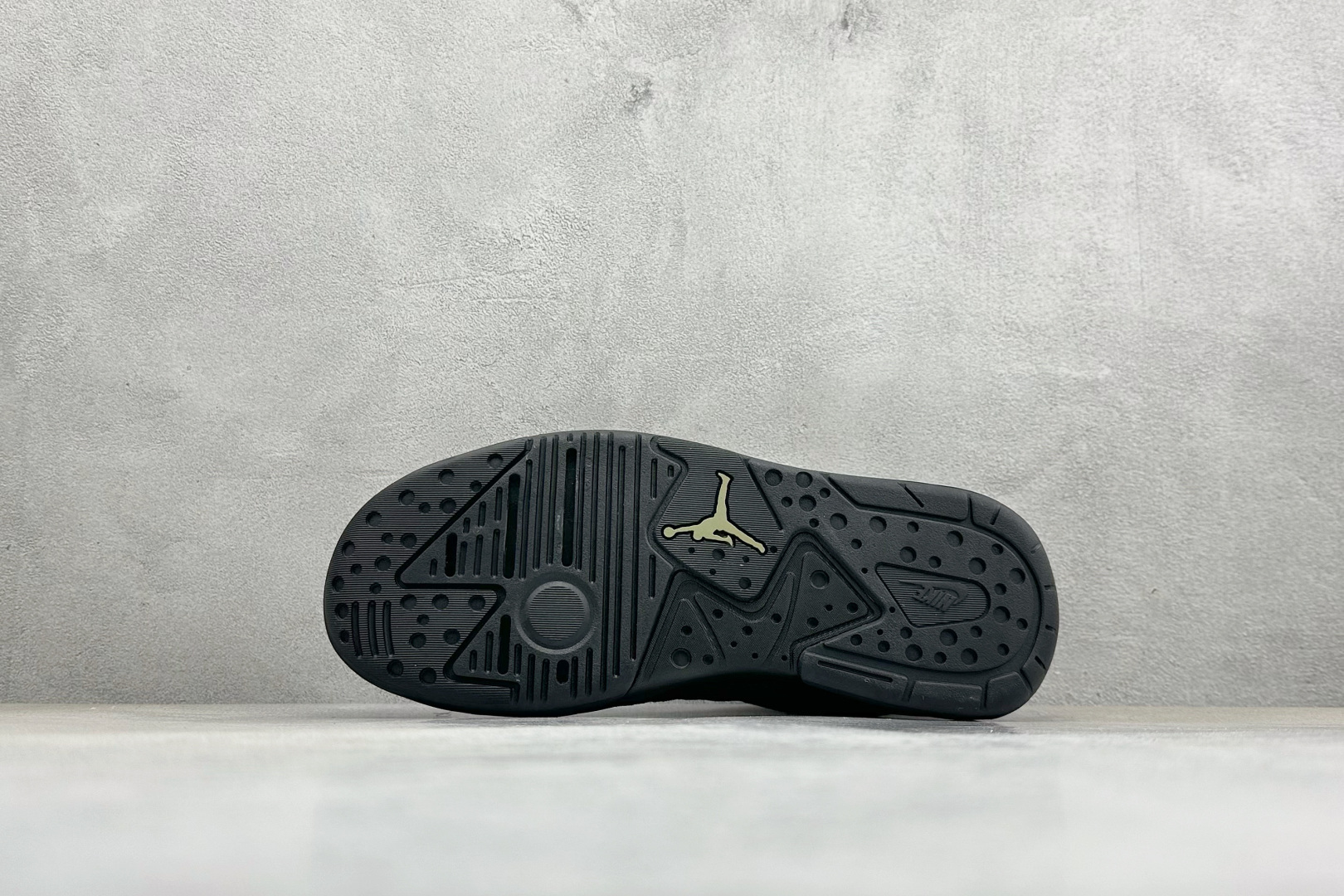 190 AD版Jordan CMFT ERA 舒适简约低帮运动板鞋 HJ6777-200-Chinese UA Cheap High Quatity Brand Clothes Bags handbags Sneakers wholesale wholesaler seller from China Factory suppliers Fashion Clothing Shoes best Quality Beautiful Price 190 AD版Jordan CMFT ERA 舒适简约低帮运动板鞋 HJ6777-200