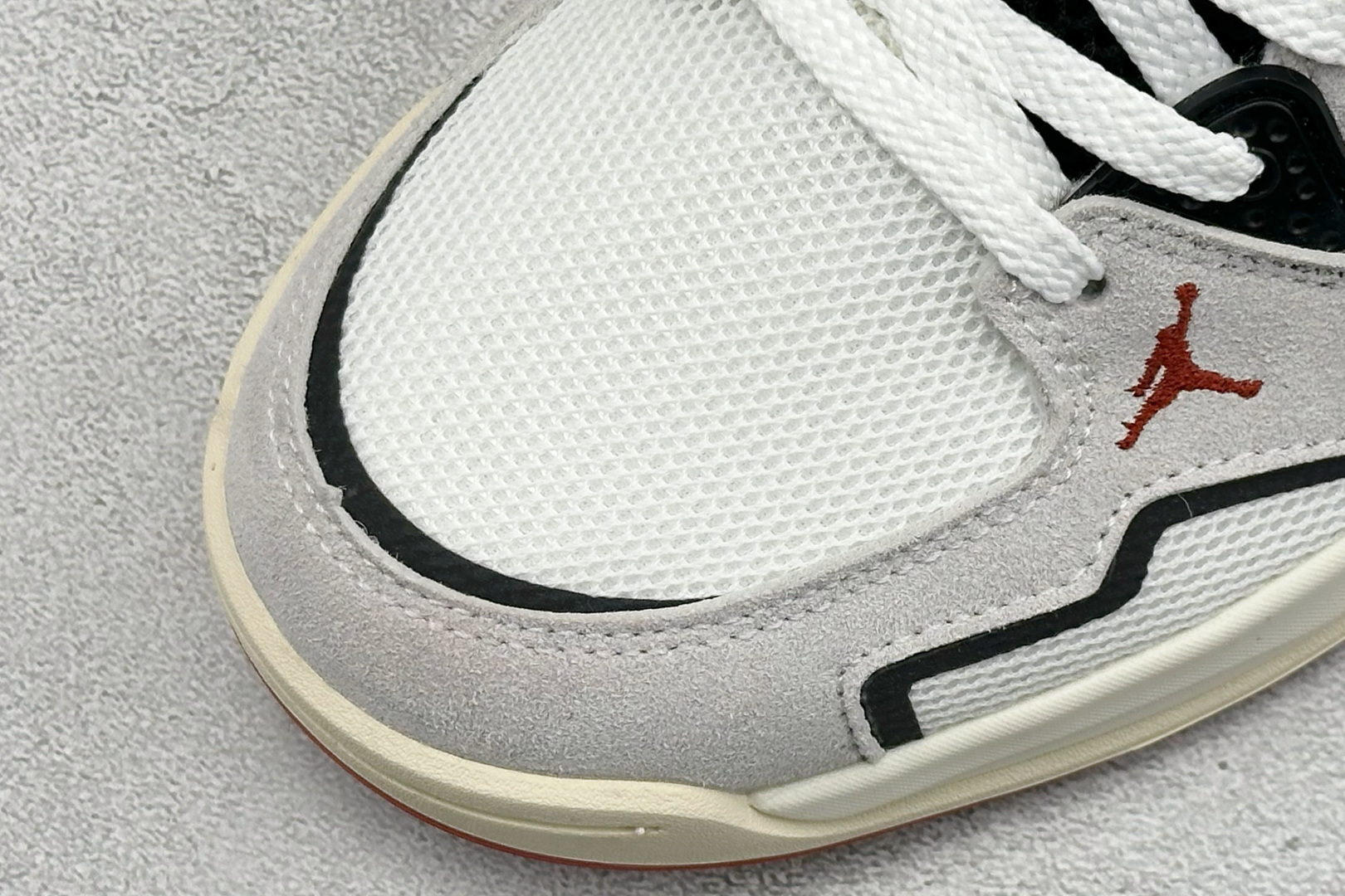 AD版Jordan CMFT ERA 舒适简约低帮运动板鞋 HJ6777-101 AD版Jordan CMFT ERA 舒适简约低帮运动板鞋 HJ6777-101