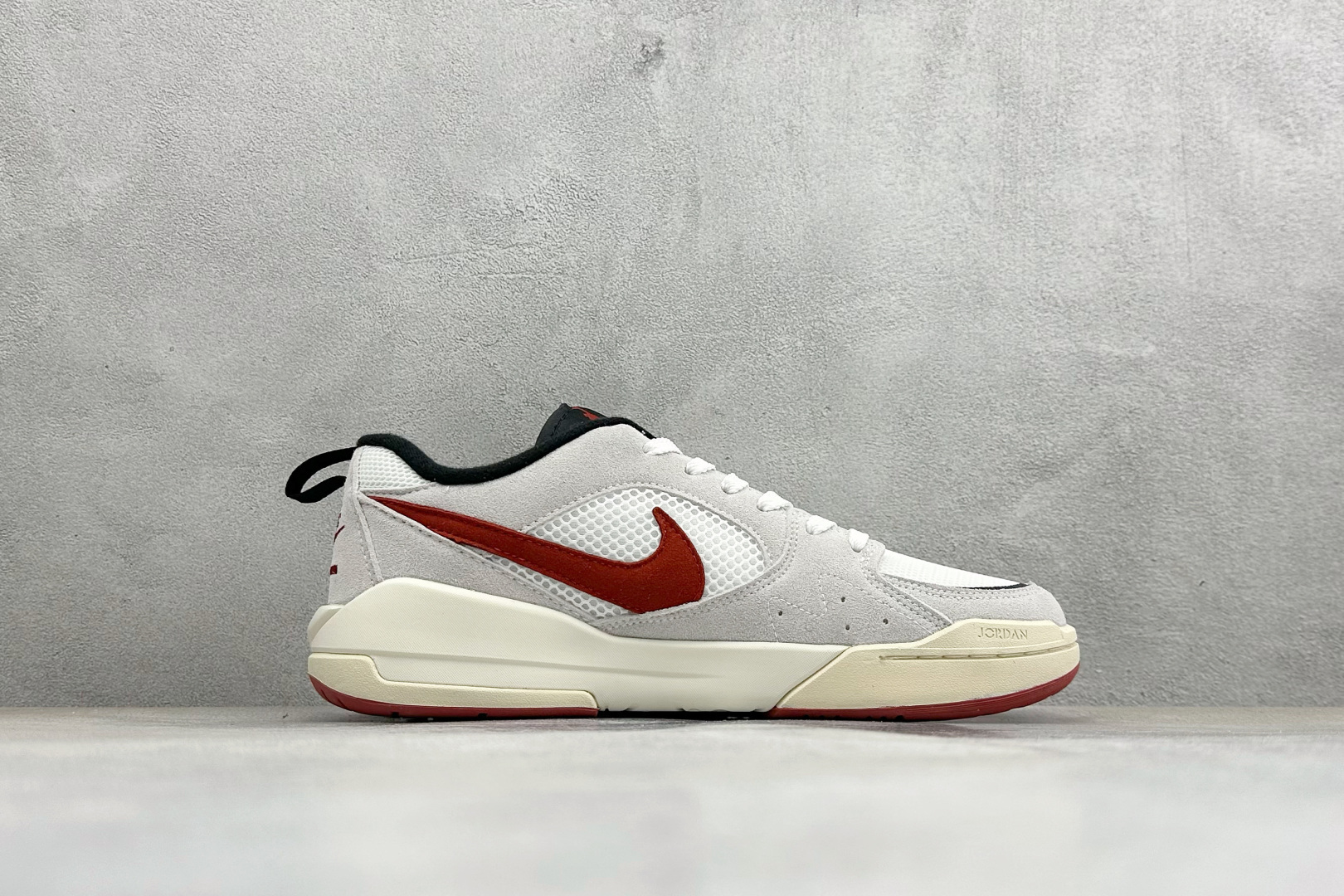 AD版Jordan CMFT ERA 舒适简约低帮运动板鞋 HJ6777-101 AD版Jordan CMFT ERA 舒适简约低帮运动板鞋 HJ6777-101