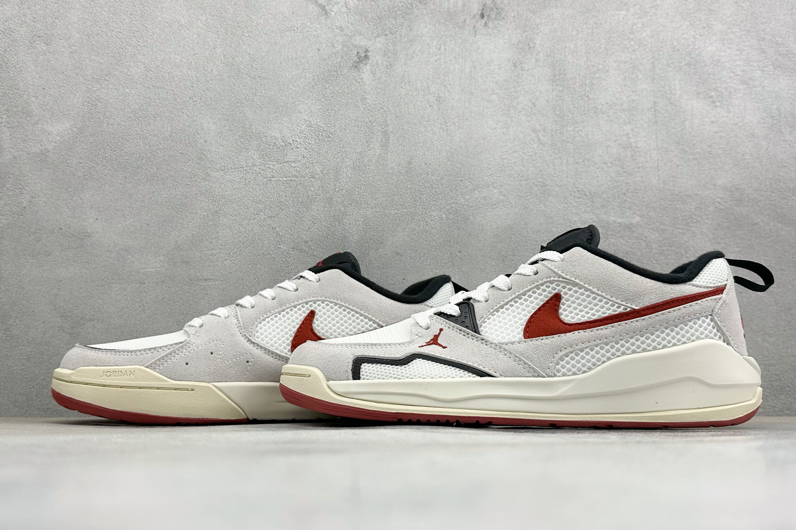 AD版Jordan CMFT ERA 舒适简约低帮运动板鞋 HJ6777-101 AD版Jordan CMFT ERA 舒适简约低帮运动板鞋 HJ6777-101