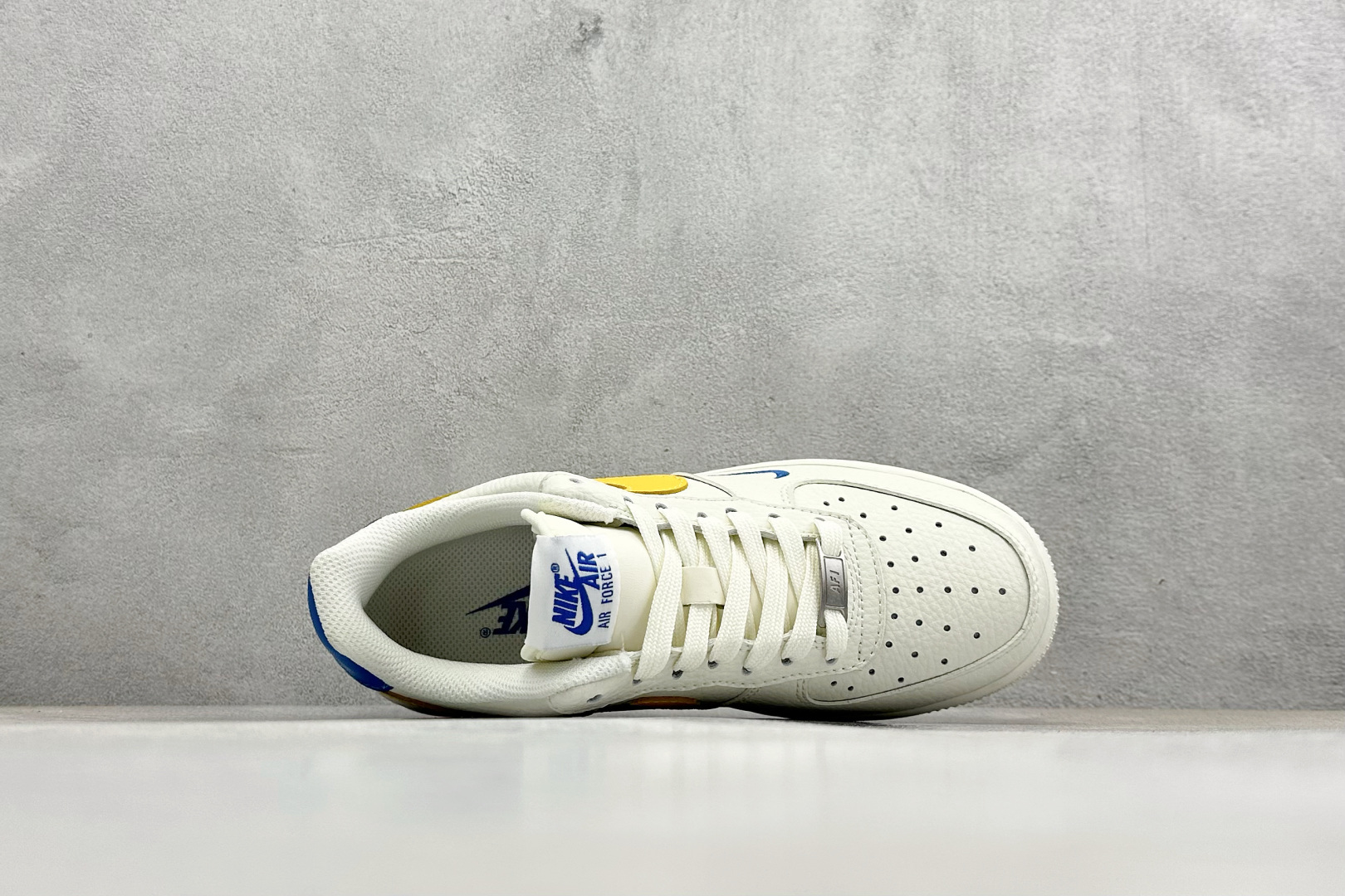 SC版Nike Air Force 1'07 Low 云白勾金 空军一号低帮休闲板鞋 FZ1151-100 SC版Nike Air Force 1'07 Low 云白勾金 空军一号低帮休闲板鞋 FZ1151-100