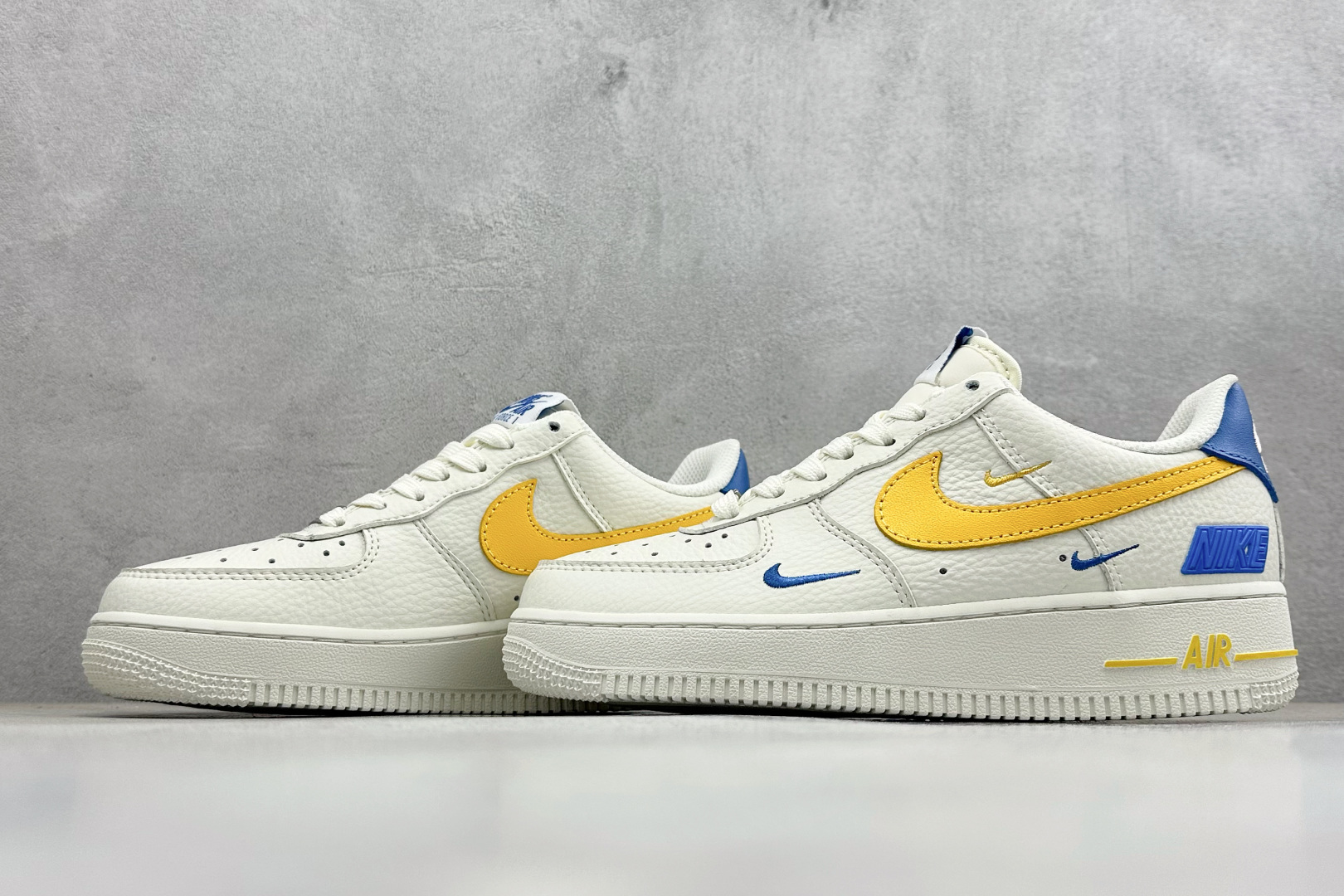 SC版Nike Air Force 1'07 Low 云白勾金 空军一号低帮休闲板鞋 FZ1151-100 SC版Nike Air Force 1'07 Low 云白勾金 空军一号低帮休闲板鞋 FZ1151-100