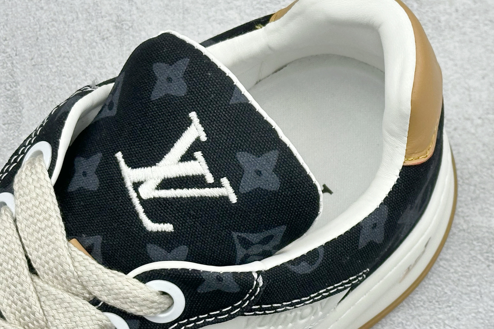 430 LOUIS VUITTON Tilted系列 广东原产 Monogram丹宁布鞋面 1AJ730