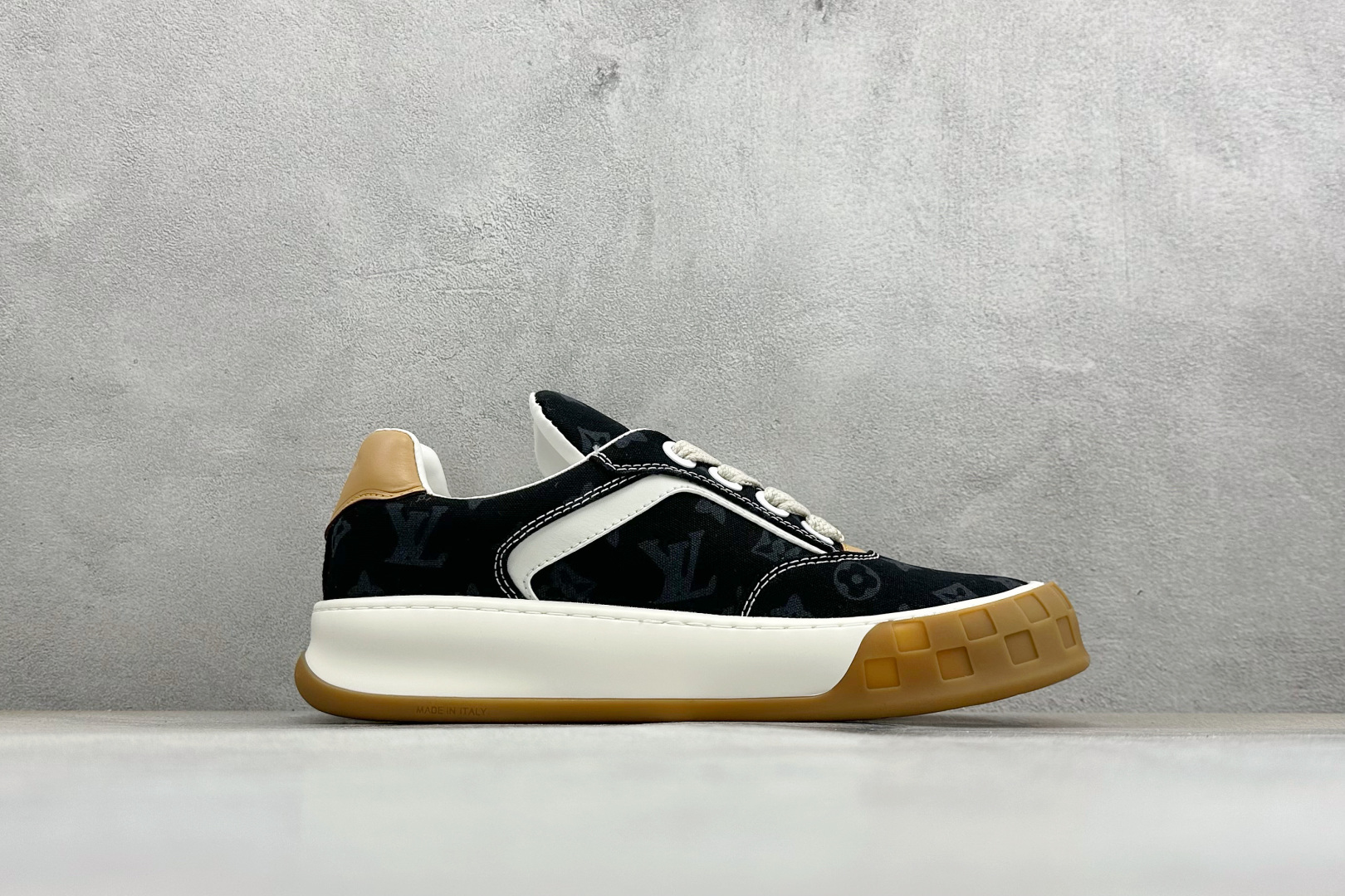430 LOUIS VUITTON Tilted系列 广东原产 Monogram丹宁布鞋面 1AJ730