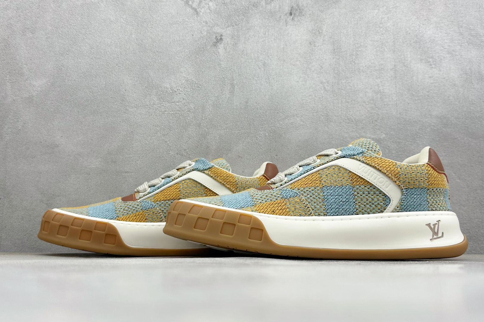 490 LOUIS VUITTON Tilted系列 2026早春全新上架 Tilted Low Sneakers 倾斜系列低帮复古休闲运动板鞋 1AJ788