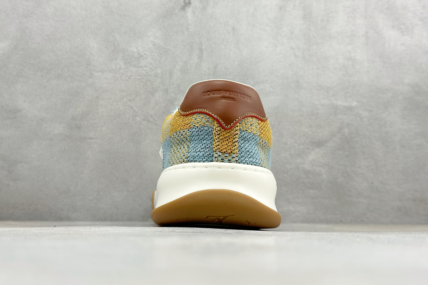 490 LOUIS VUITTON Tilted系列 2026早春全新上架 Tilted Low Sneakers 倾斜系列低帮复古休闲运动板鞋 1AJ788