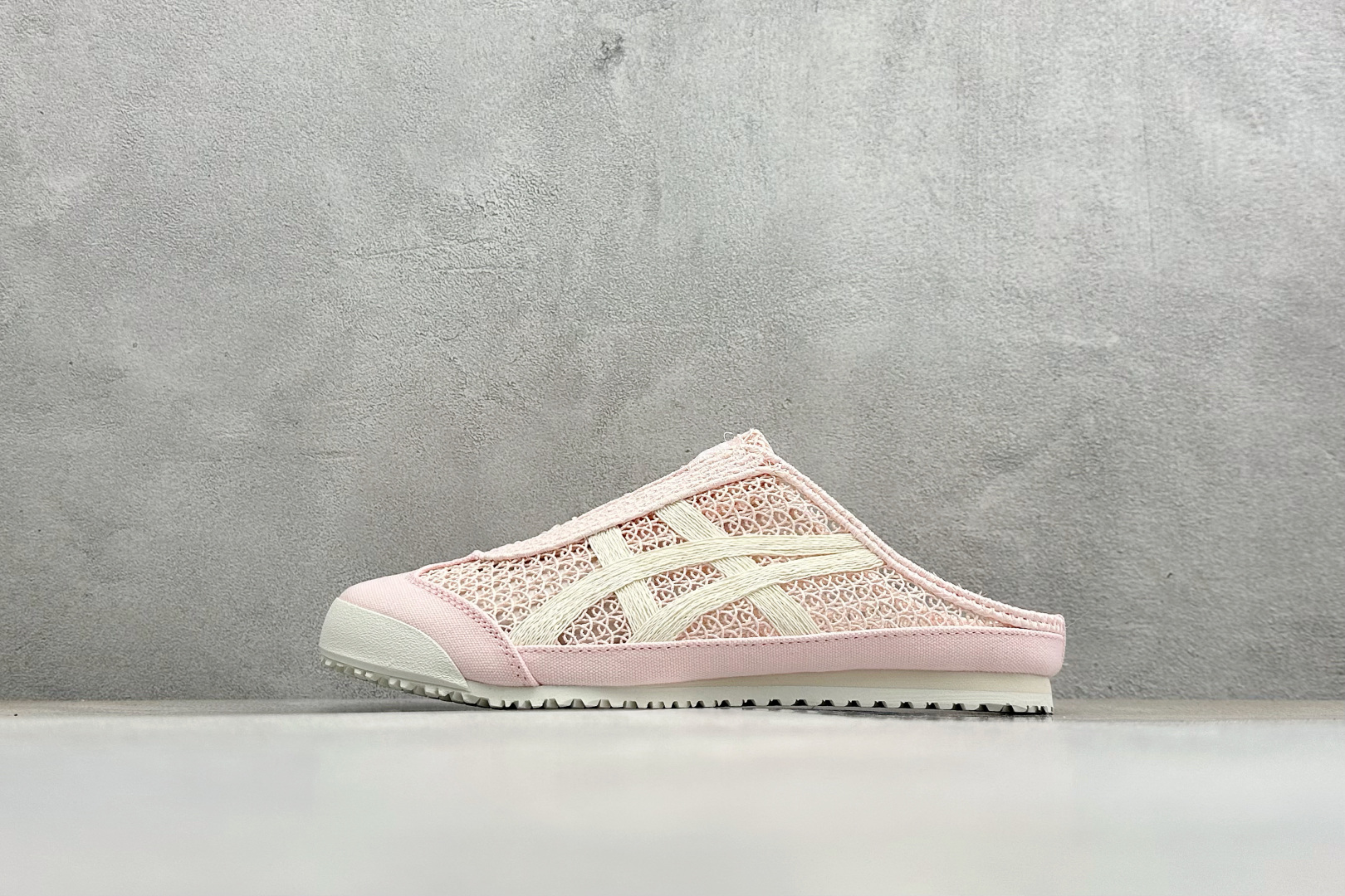 OnitsukaTige /鬼塚虎 Mexico 66 Sabot 网面透气一脚蹬半拖 1183C123-700 OnitsukaTige /鬼塚虎 Mexico 66 Sabot 网面透气一脚蹬半拖 1183C123-700
