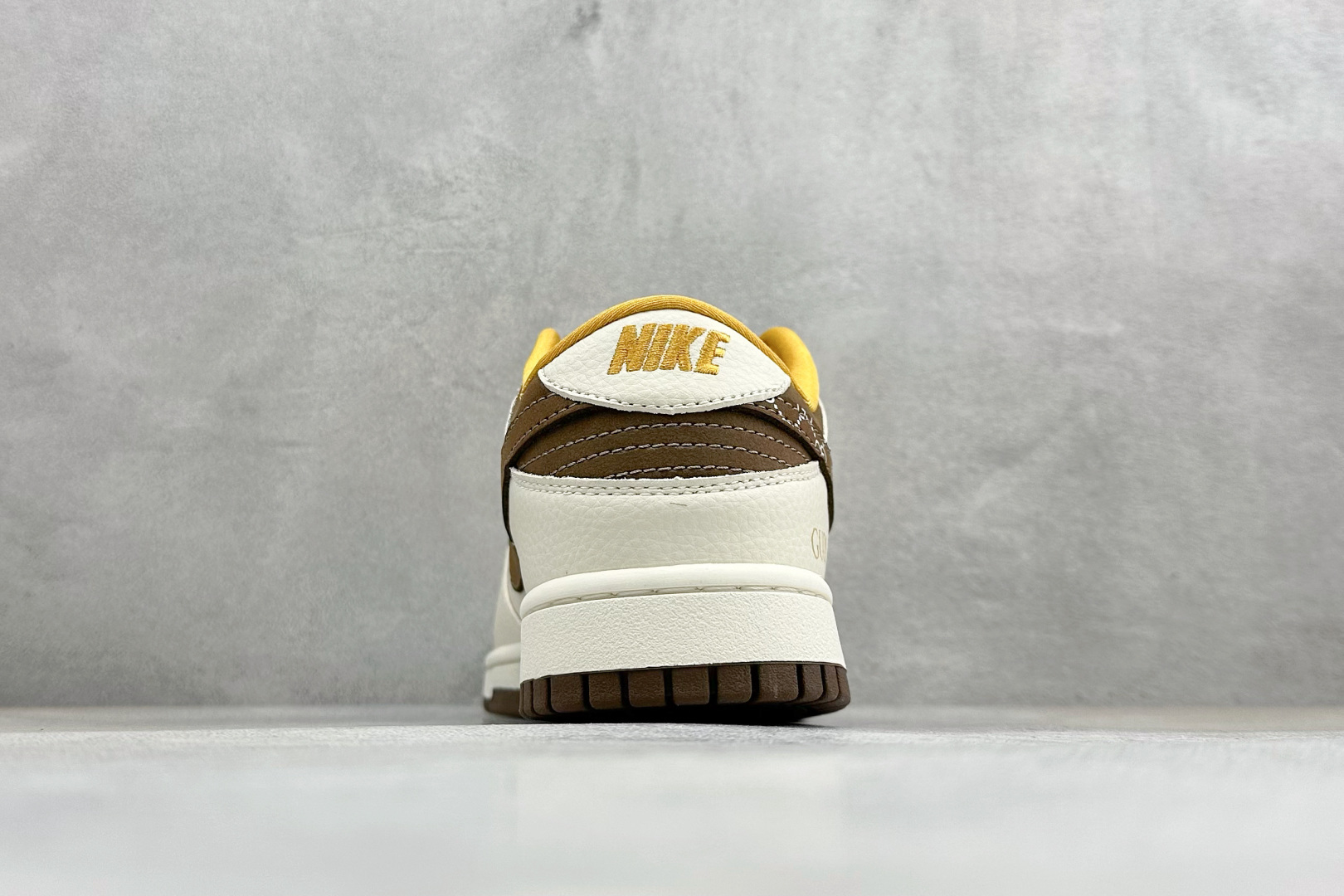 Nike Dunk SB x Gucci 联名太阳老花板鞋 SD8888-009 Nike Dunk SB x Gucci 联名太阳老花板鞋 SD8888-009