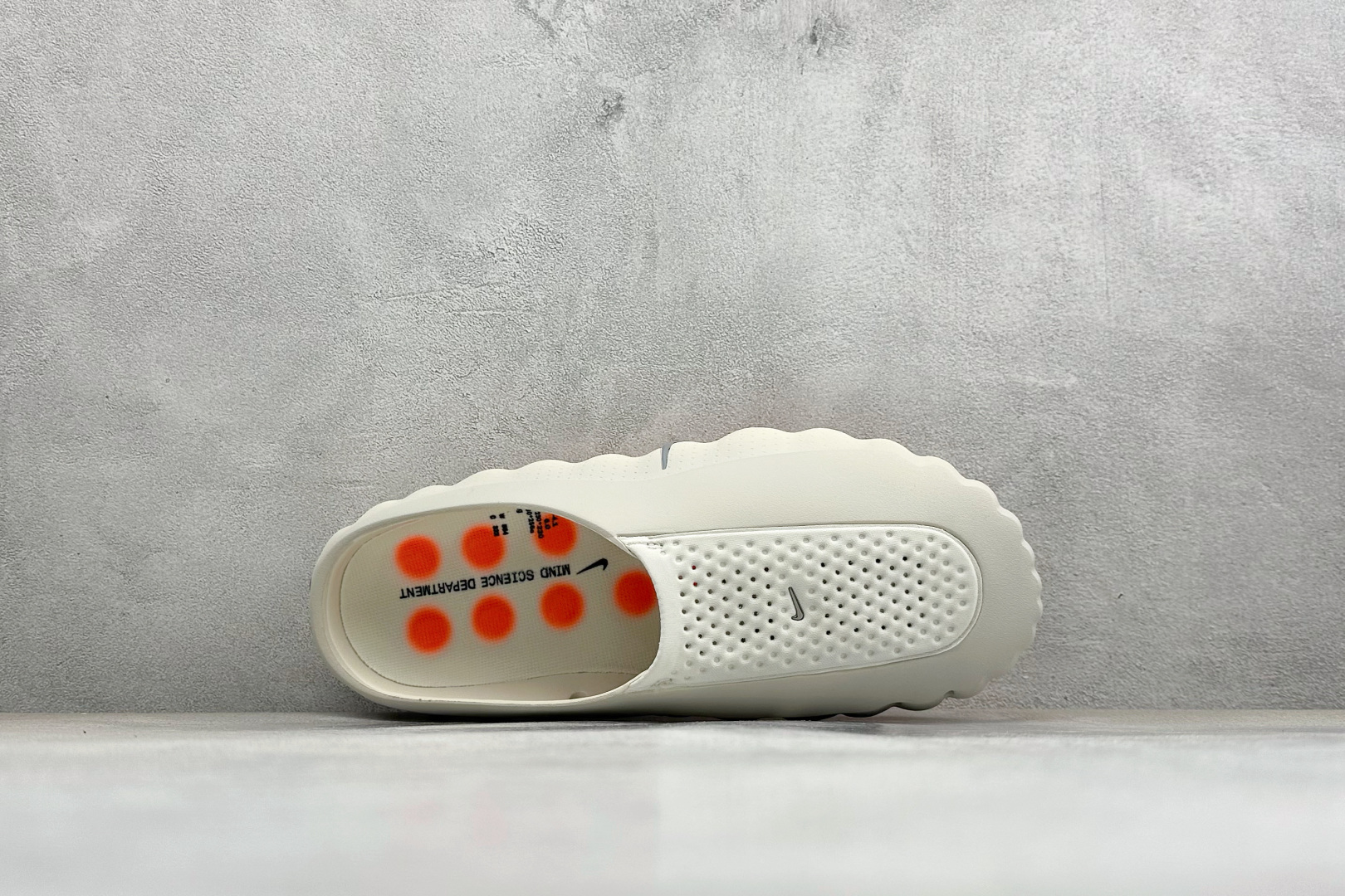 Nike Mind 001 神经科学足底按摩拖鞋 HQ4307-002 Nike Mind 001 神经科学足底按摩拖鞋 HQ4307-002