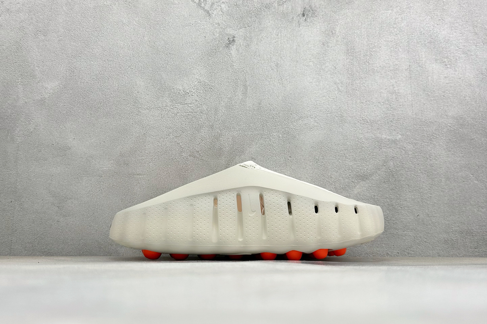 Nike Mind 001 神经科学足底按摩拖鞋 HQ4307-002 Nike Mind 001 神经科学足底按摩拖鞋 HQ4307-002