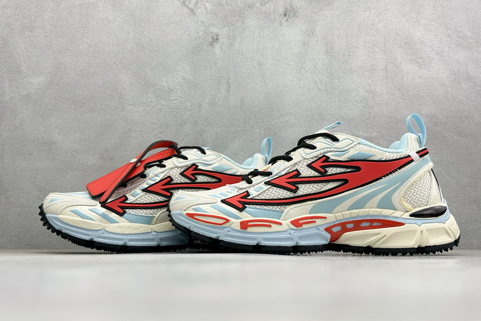 380 S版 Off-White 防滑耐磨透气性轻便跑鞋 OMIA295S26FAB005