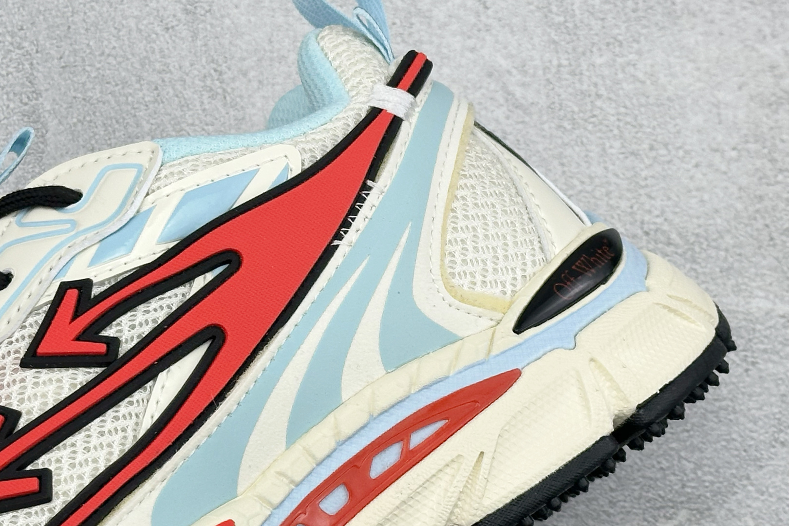 380 S版 Off-White 防滑耐磨透气性轻便跑鞋 OMIA295S26FAB005