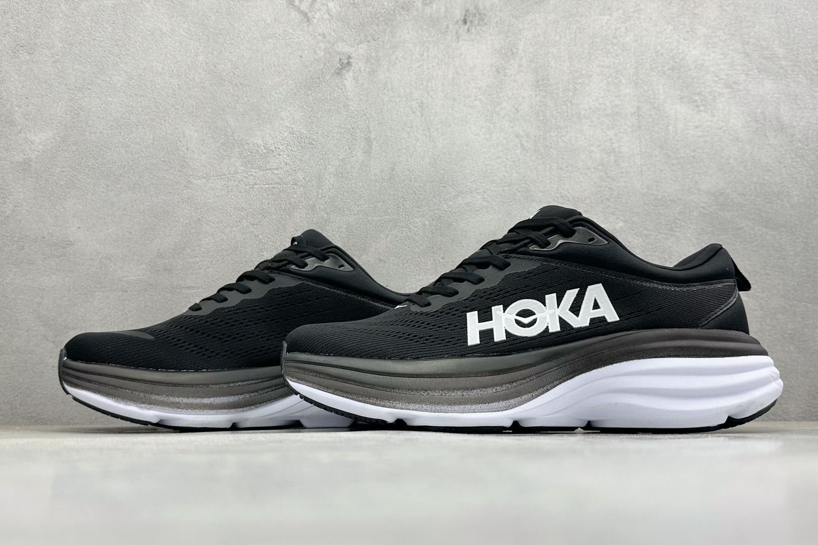150 ST版HOKA ONE ONE Bondi8轻盈缓震长距离公路织物 低帮休闲城市通勤跑步鞋 1123202/BWHT-Chinese UA Cheap High Quatity Brand Clothes Bags handbags Sneakers wholesale wholesaler seller from China Factory suppliers Fashion Clothing Shoes best Quality Beautiful Price 150 ST版HOKA ONE ONE Bondi8轻盈缓震长距离公路织物 低帮休闲城市通勤跑步鞋 1123202/BWHT