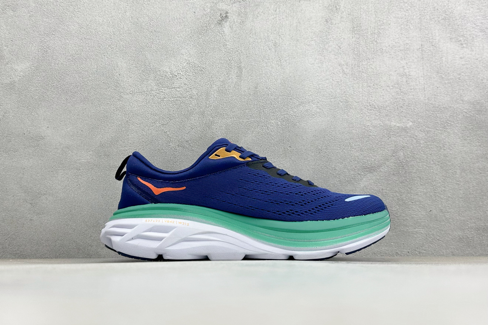 150 ST版HOKA ONE ONE Bondi8轻盈缓震长距离公路织物 低帮休闲城市通勤跑步鞋 1127952/OSBB-Chinese UA Cheap High Quatity Brand Clothes Bags handbags Sneakers wholesale wholesaler seller from China Factory suppliers Fashion Clothing Shoes best Quality Beautiful Price 150 ST版HOKA ONE ONE Bondi8轻盈缓震长距离公路织物 低帮休闲城市通勤跑步鞋 1127952/OSBB