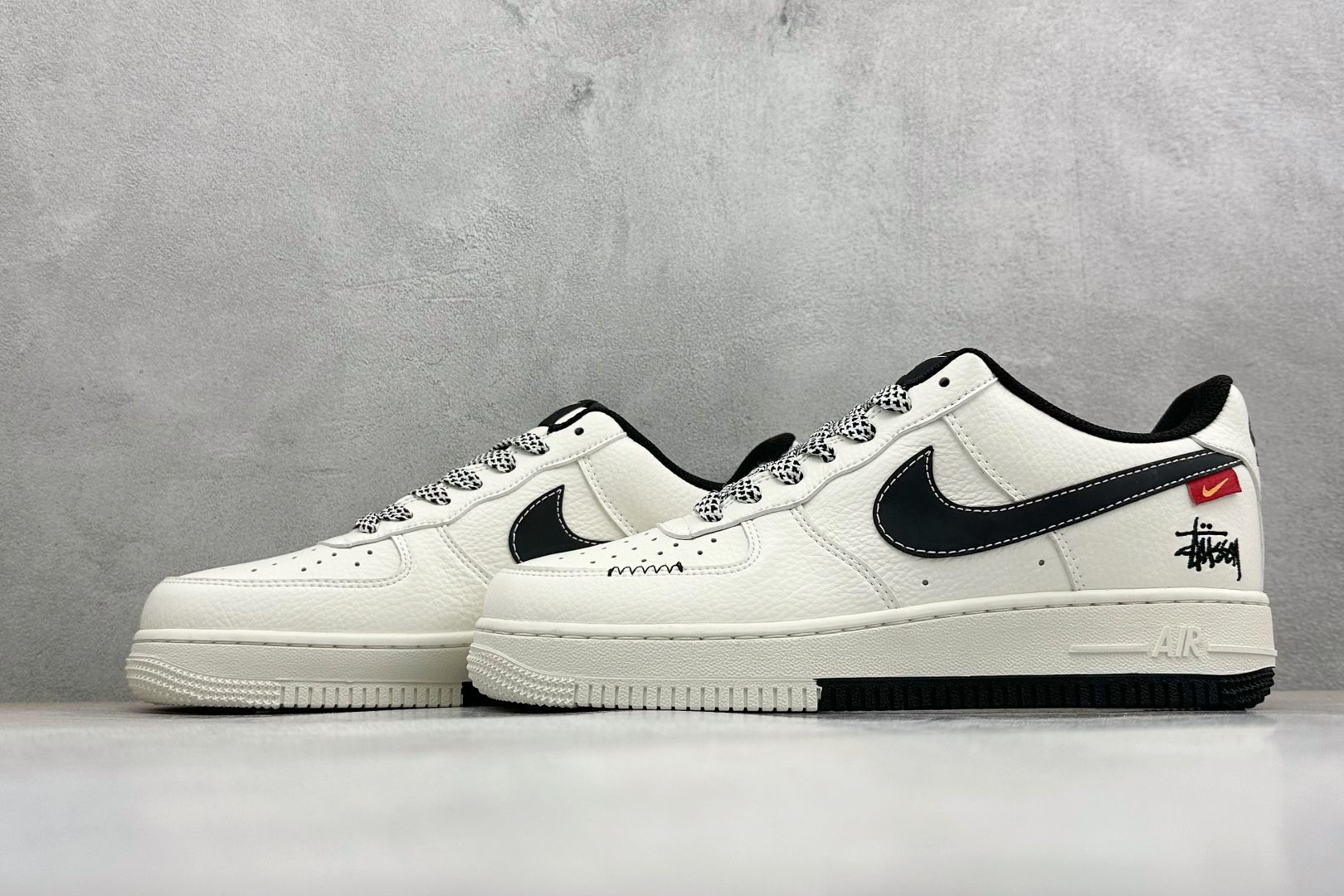 SC版Nike Air Force 1'07 Low 黑白撞色 空军一号低帮休闲板鞋 MM3399-817 SC版Nike Air Force 1'07 Low 黑白撞色 空军一号低帮休闲板鞋 MM3399-817