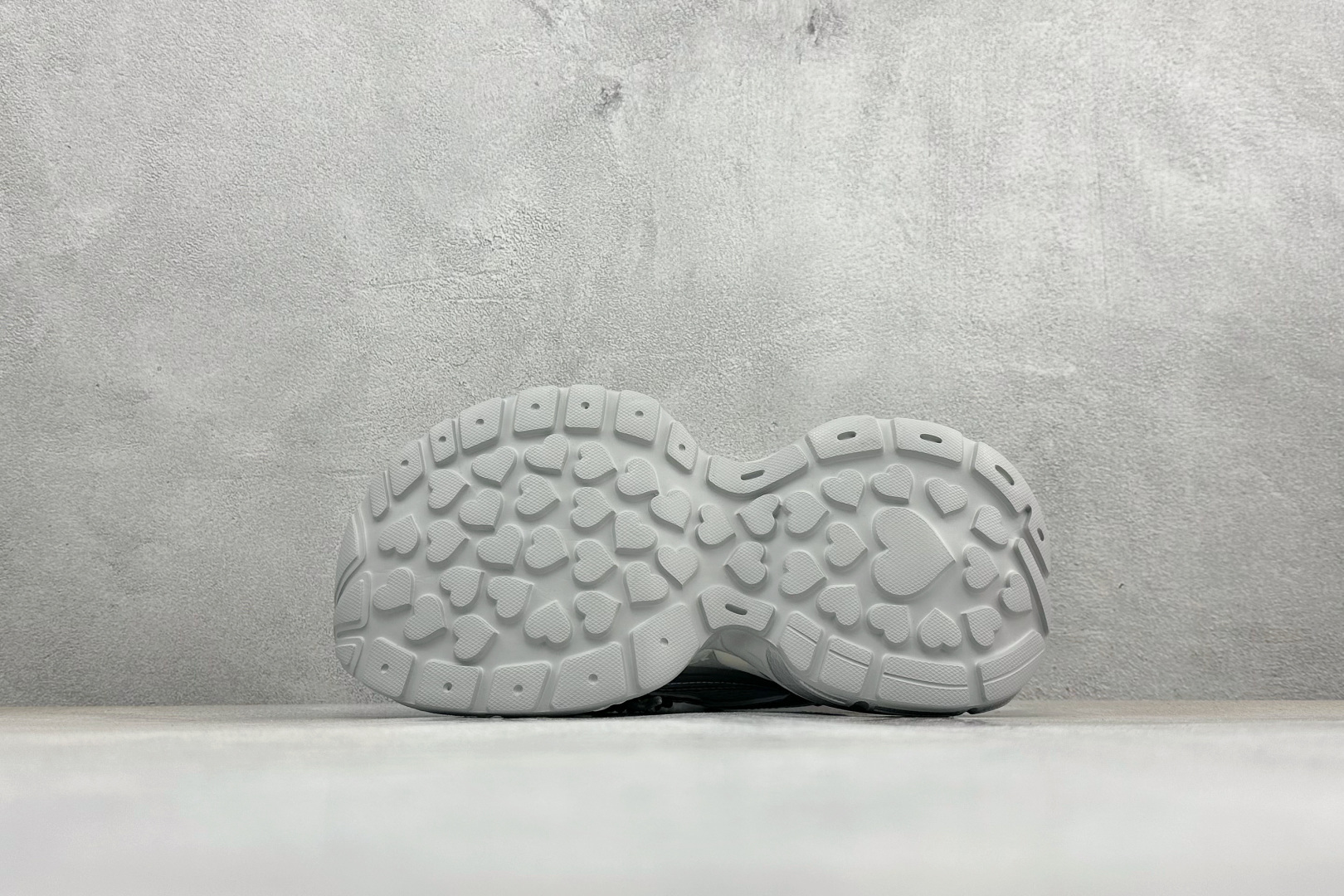 220 GG-CC Chunky Low珍珠休闲运动厚底增高老爹鞋
