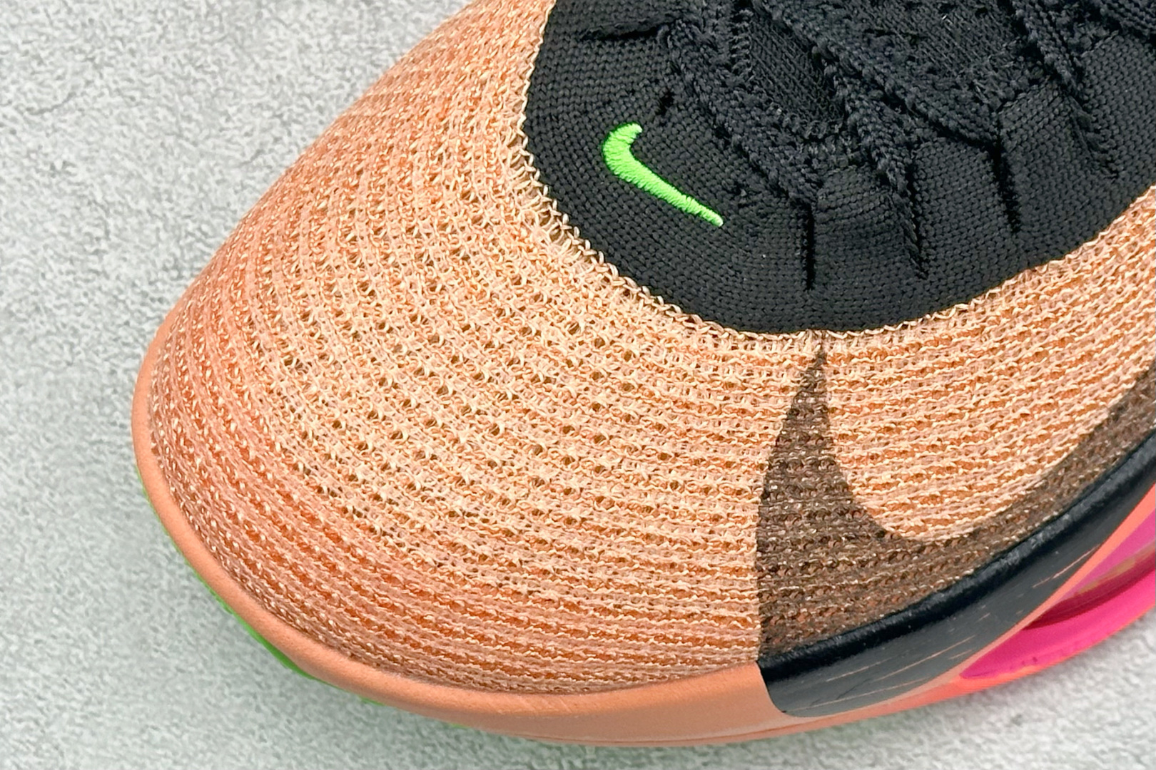 Nike Zoom VaporFly Next% 3 ”Prototype” 全新超级马拉松跑鞋 IO9573-800 Nike Zoom VaporFly Next% 3 ”Prototype” 全新超级马拉松跑鞋 IO9573-800