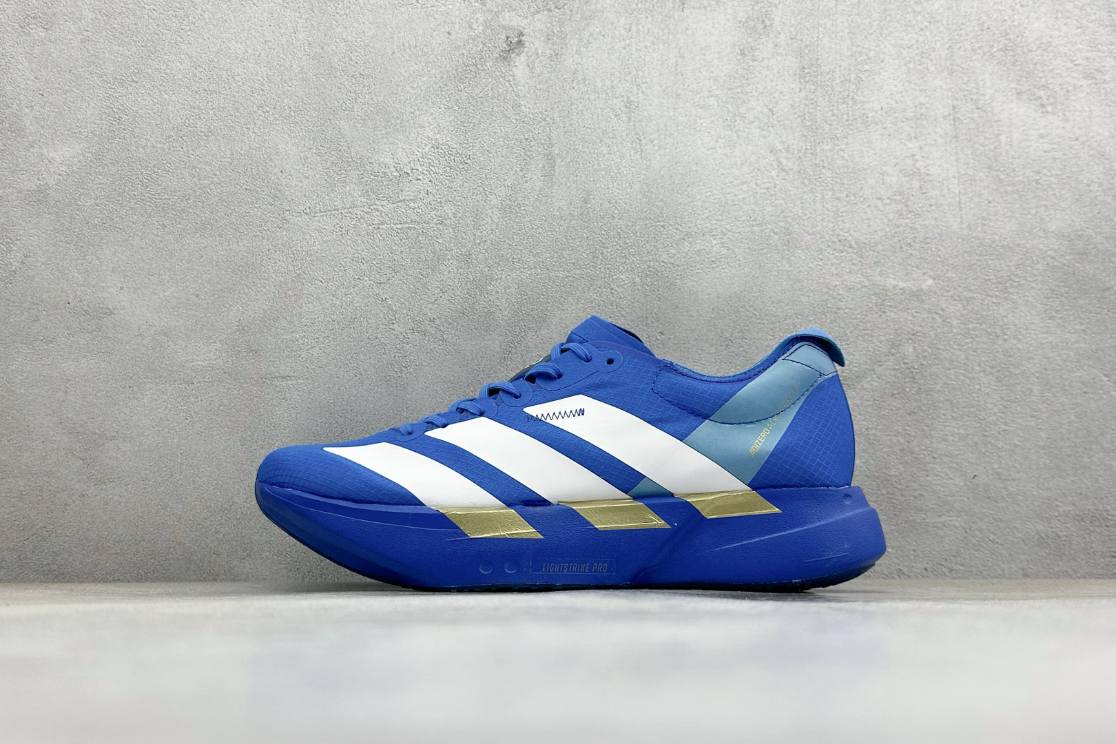 Adidas Adizero Adios 4 M 阿迪透气轻盈低帮跑步鞋 JP6622 Adidas Adizero Adios 4 M 阿迪透气轻盈低帮跑步鞋 JP6622