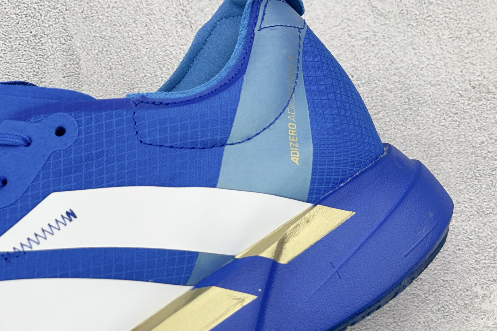 Adidas Adizero Adios 4 M 阿迪透气轻盈低帮跑步鞋 JP6622 Adidas Adizero Adios 4 M 阿迪透气轻盈低帮跑步鞋 JP6622