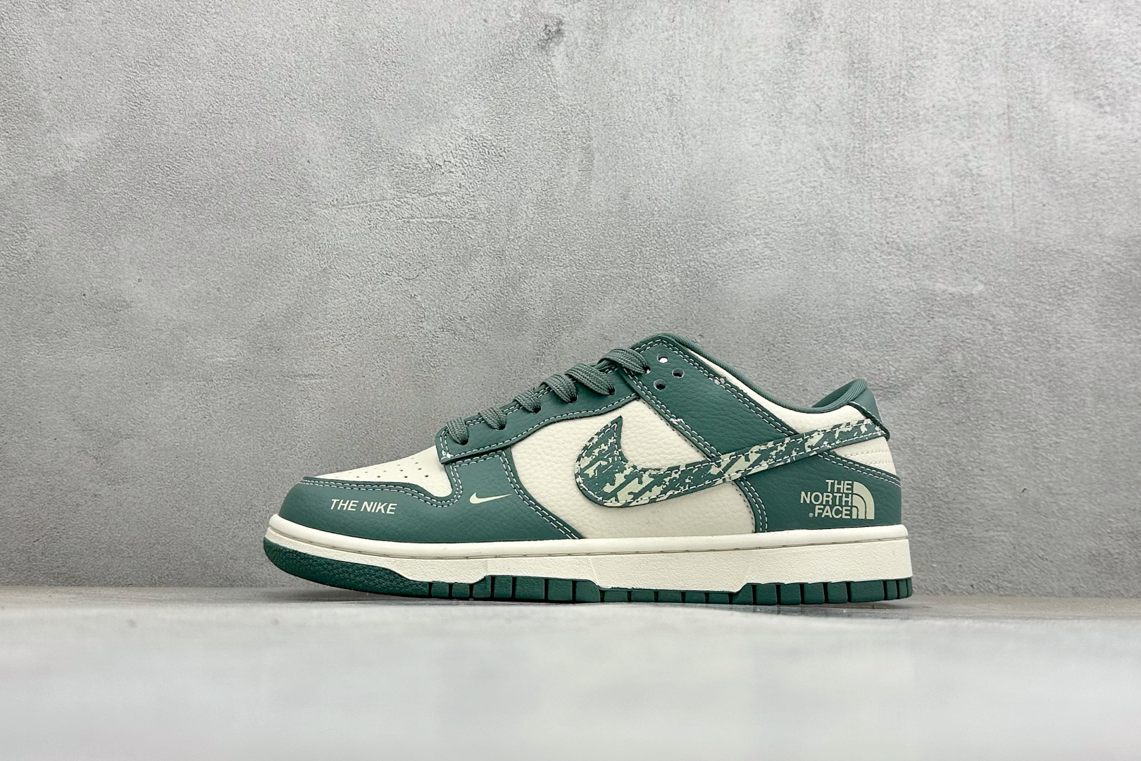280 绿野迷彩 机能风潮 SB DUNK LOW 白绿撞色拼接 SL8888-003