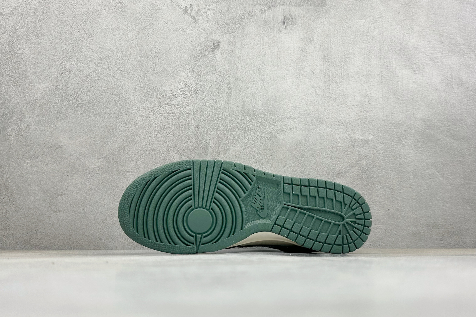 280 绿野迷彩 机能风潮 SB DUNK LOW 白绿撞色拼接 SL8888-003