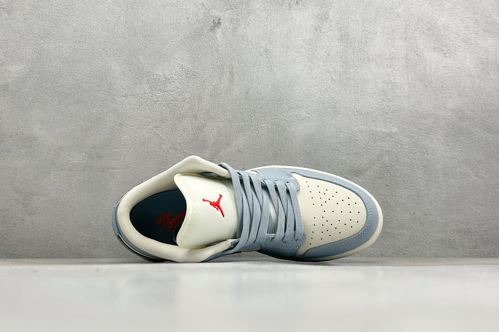 Air Jordan 1 Low(Supreme联名)乔丹爆款高端定制 浅蓝+米白+红色 QJ1988-012 Air Jordan 1 Low(Supreme联名)乔丹爆款高端定制 浅蓝+米白+红色 QJ1988-012