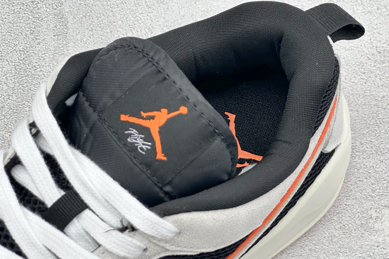 AD版Jordan CMFT ERA 舒适简约低帮运动板鞋 HJ6777-018 AD版Jordan CMFT ERA 舒适简约低帮运动板鞋 HJ6777-018