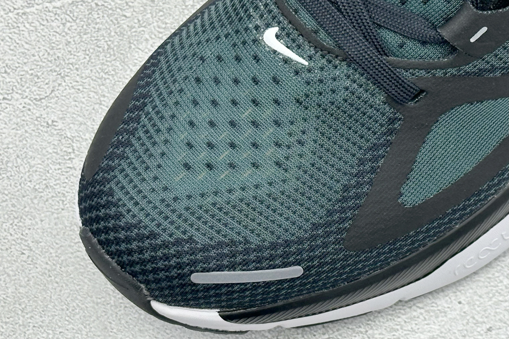 NIKE STRUCTURE PLUS 耐克 舒适减震防滑 低帮跑步鞋全掌ReactX泡绵中底 前掌和后