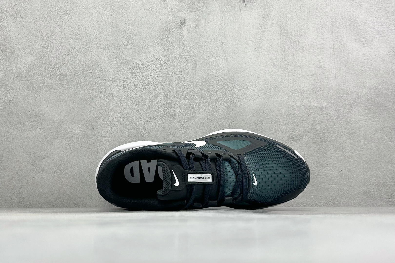 NIKE STRUCTURE PLUS 耐克 舒适减震防滑 低帮跑步鞋全掌ReactX泡绵中底 前掌和后