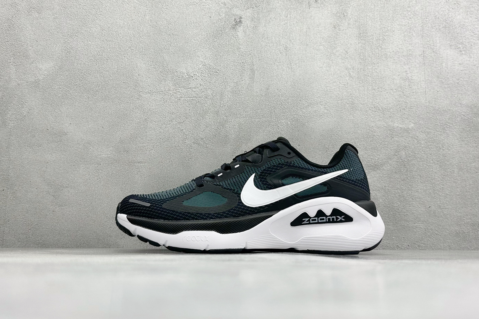 NIKE STRUCTURE PLUS 耐克 舒适减震防滑 低帮跑步鞋全掌ReactX泡绵中底 前掌和后