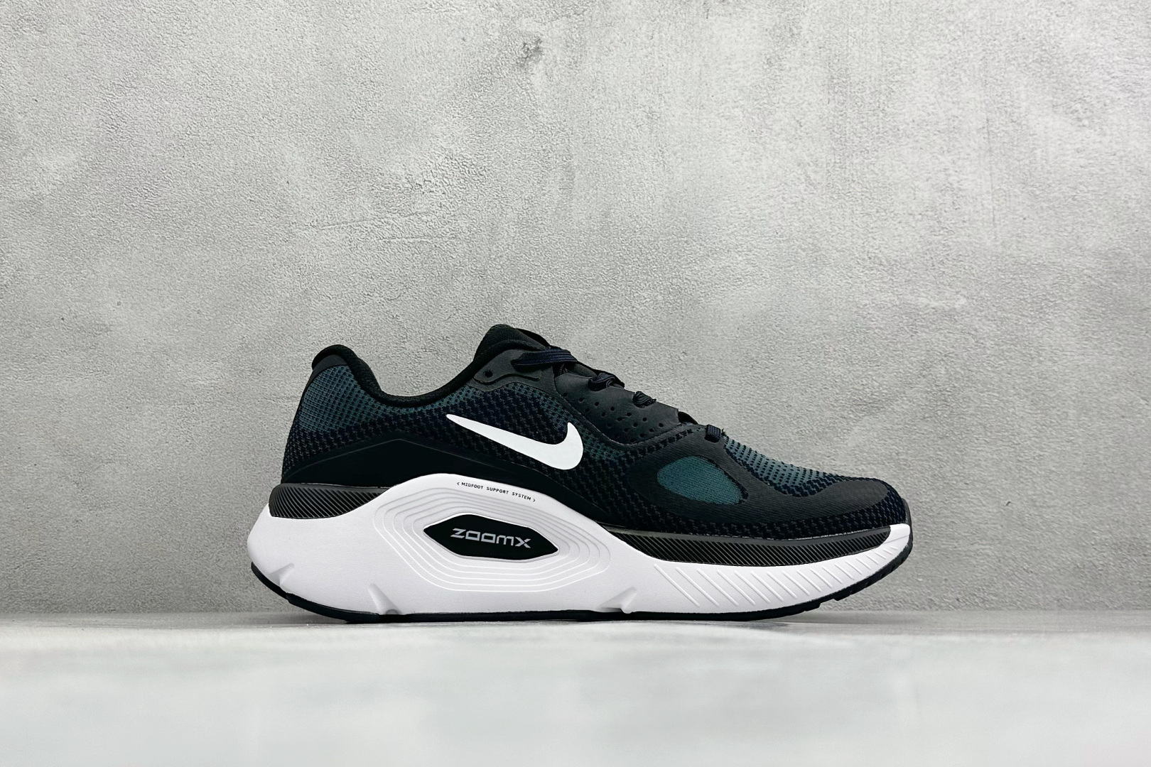NIKE STRUCTURE PLUS 耐克 舒适减震防滑 低帮跑步鞋全掌ReactX泡绵中底 前掌和后