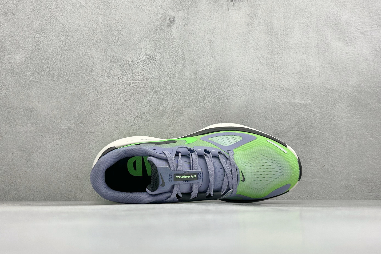 NIKE STRUCTURE PLUS 耐克 舒适减震防滑 低帮跑步鞋全掌ReactX泡绵中底 前掌和后