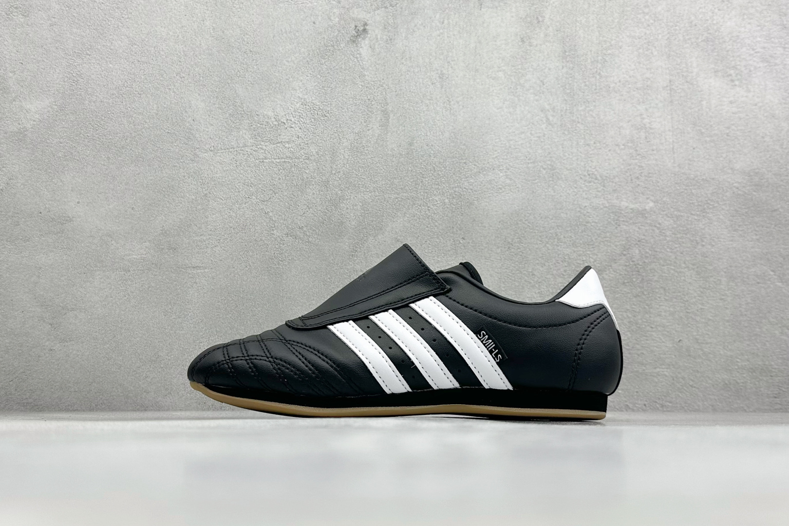 Adidas originals Taekwondo Low 跆拳道系列低帮经典复古薄底休闲运动舒适训练慢跑鞋 JQ4775