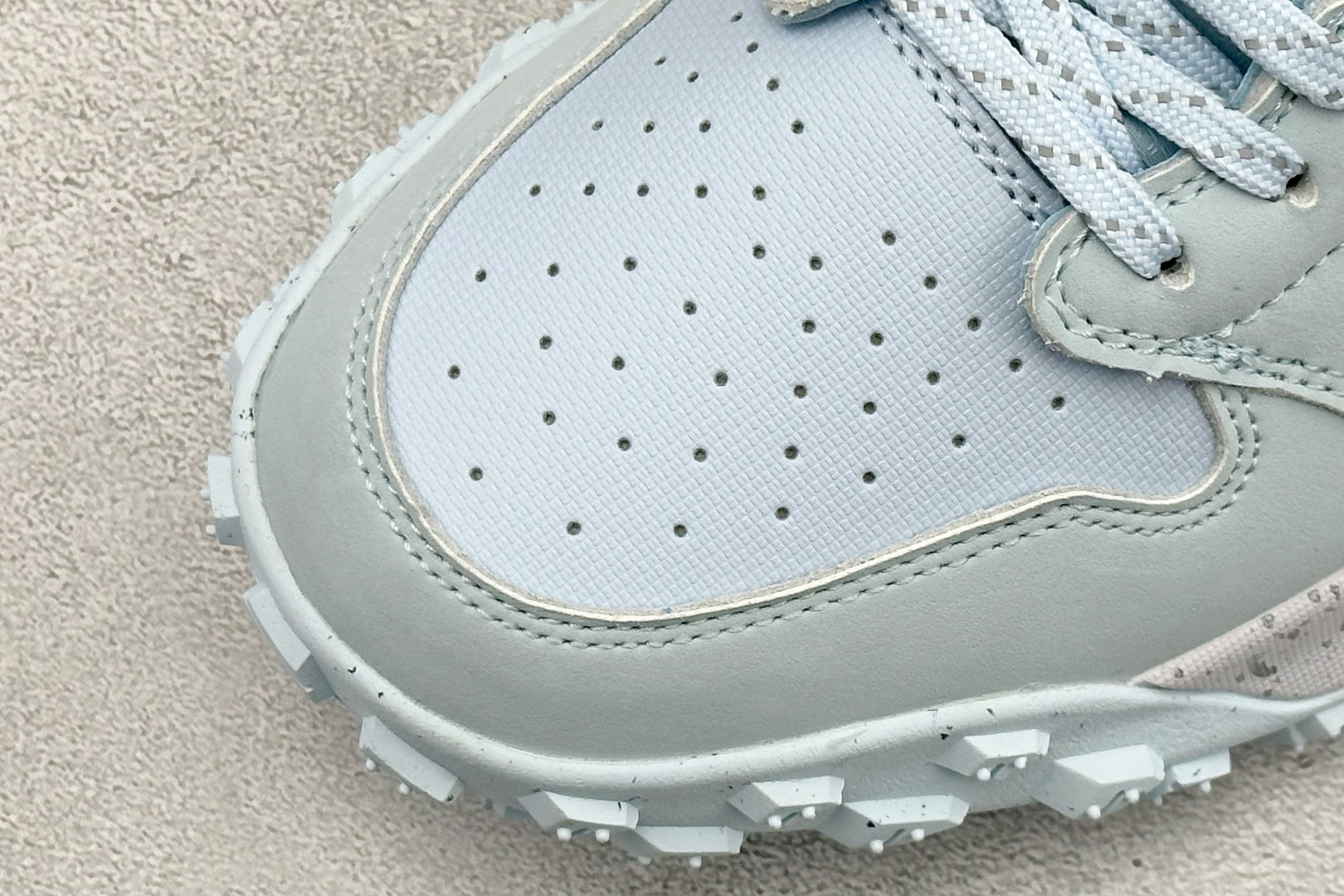 Jordan Air Jordan 1 Element Gore-Tex 低帮跑步鞋 FV4227-400 Jordan Air Jordan 1 Element Gore-Tex 低帮跑步鞋 FV4227-400