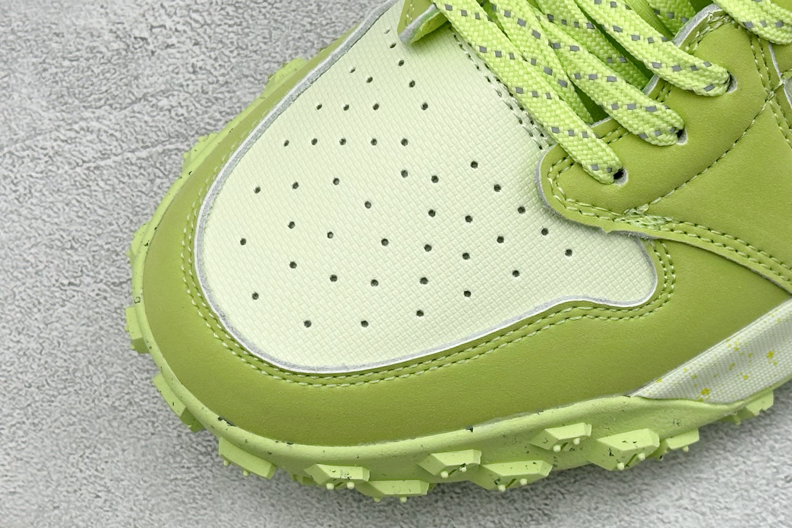 Jordan Air Jordan 1 Element Gore-Tex 低帮跑步鞋 Air Jordan 1 Low Element Gore-Tex “Medium Olive” FV4227-700 Jordan Air Jordan 1 Element Gore-Tex 低帮跑步鞋 Air Jordan 1 Low Element Gore-Tex “Medium Olive” FV4227-700