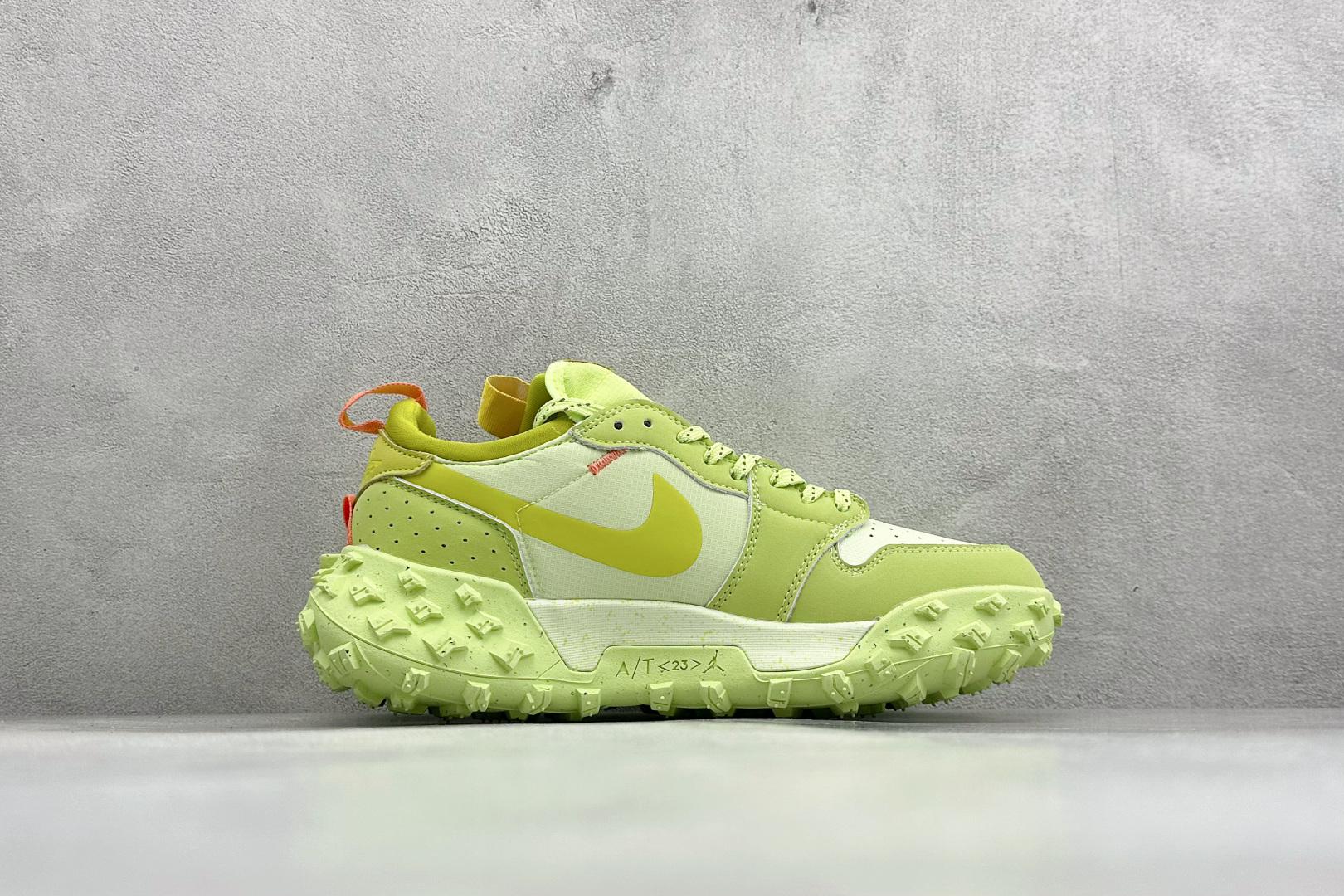 Jordan Air Jordan 1 Element Gore-Tex 低帮跑步鞋 Air Jordan 1 Low Element Gore-Tex “Medium Olive” FV4227-700 Jordan Air Jordan 1 Element Gore-Tex 低帮跑步鞋 Air Jordan 1 Low Element Gore-Tex “Medium Olive” FV4227-700