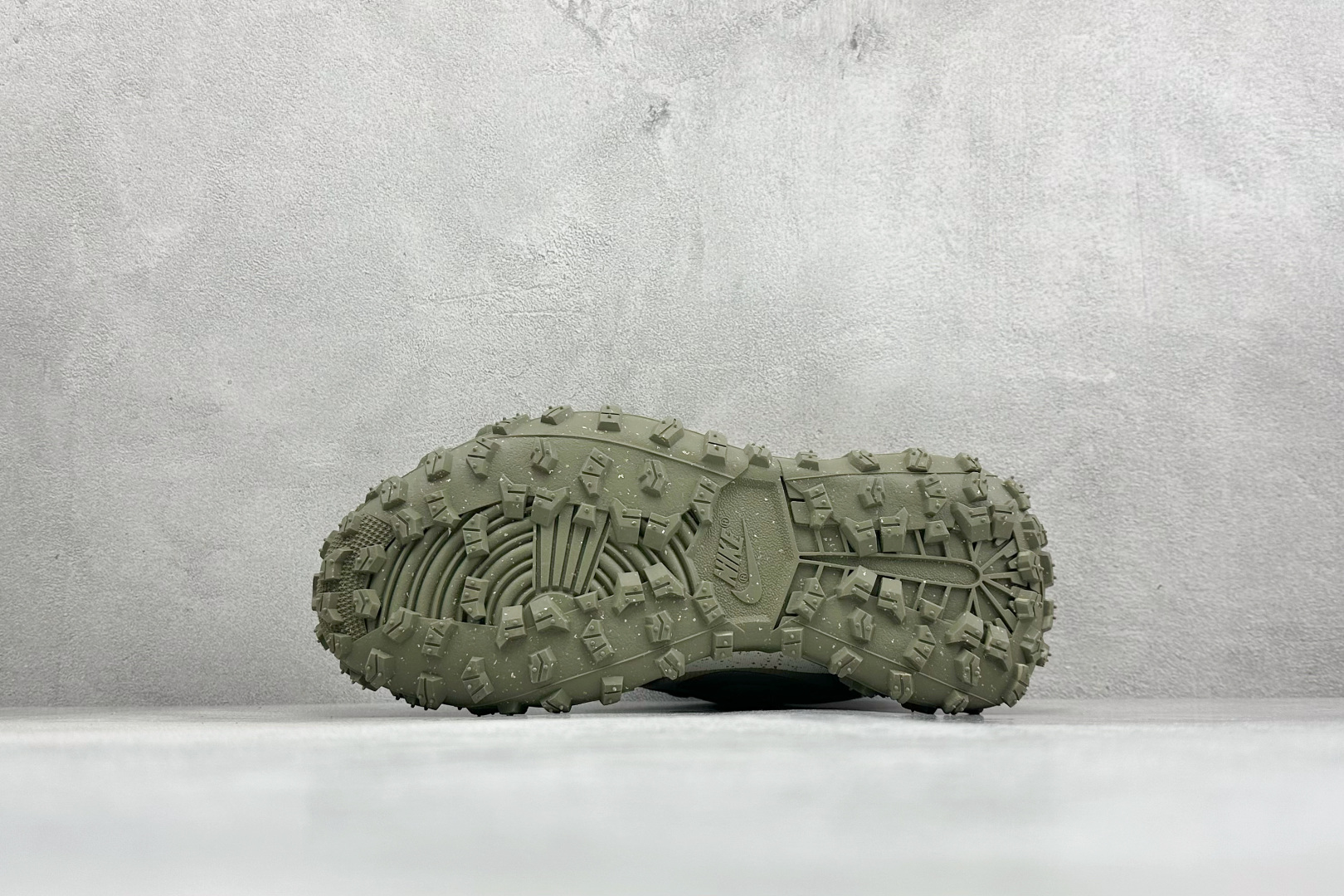 Jordan Air Jordan 1 Element Gore-Tex 低帮跑步鞋 Air Jordan 1 Low Element Gore-Tex “Medium Olive” FV4227-201 Jordan Air Jordan 1 Element Gore-Tex 低帮跑步鞋 Air Jordan 1 Low Element Gore-Tex “Medium Olive” FV4227-201