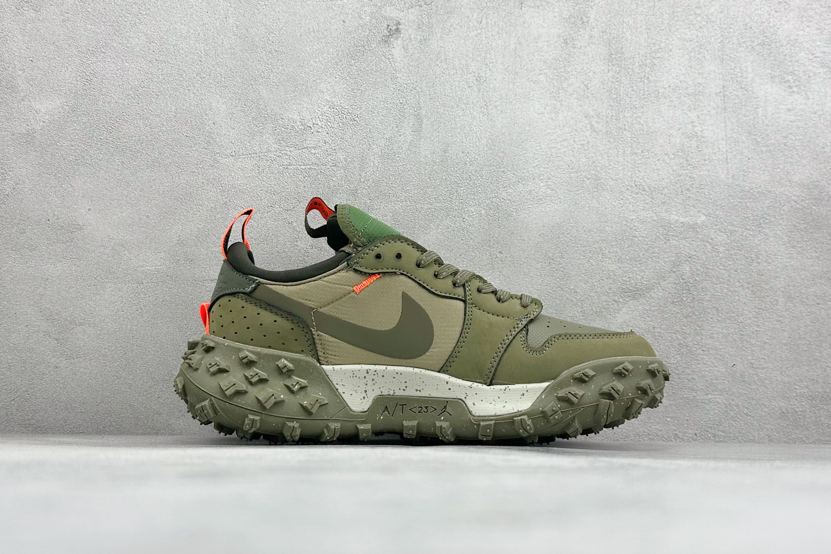 Jordan Air Jordan 1 Element Gore-Tex 低帮跑步鞋 Air Jordan 1 Low Element Gore-Tex “Medium Olive” FV4227-201 Jordan Air Jordan 1 Element Gore-Tex 低帮跑步鞋 Air Jordan 1 Low Element Gore-Tex “Medium Olive” FV4227-201