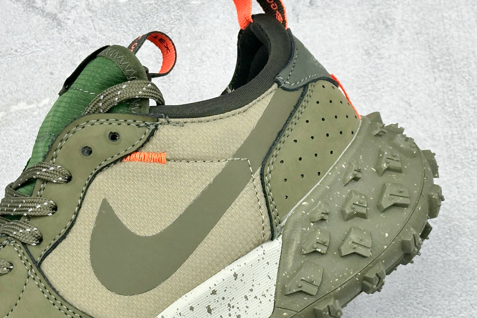 Jordan Air Jordan 1 Element Gore-Tex 低帮跑步鞋 Air Jordan 1 Low Element Gore-Tex “Medium Olive” FV4227-201 Jordan Air Jordan 1 Element Gore-Tex 低帮跑步鞋 Air Jordan 1 Low Element Gore-Tex “Medium Olive” FV4227-201