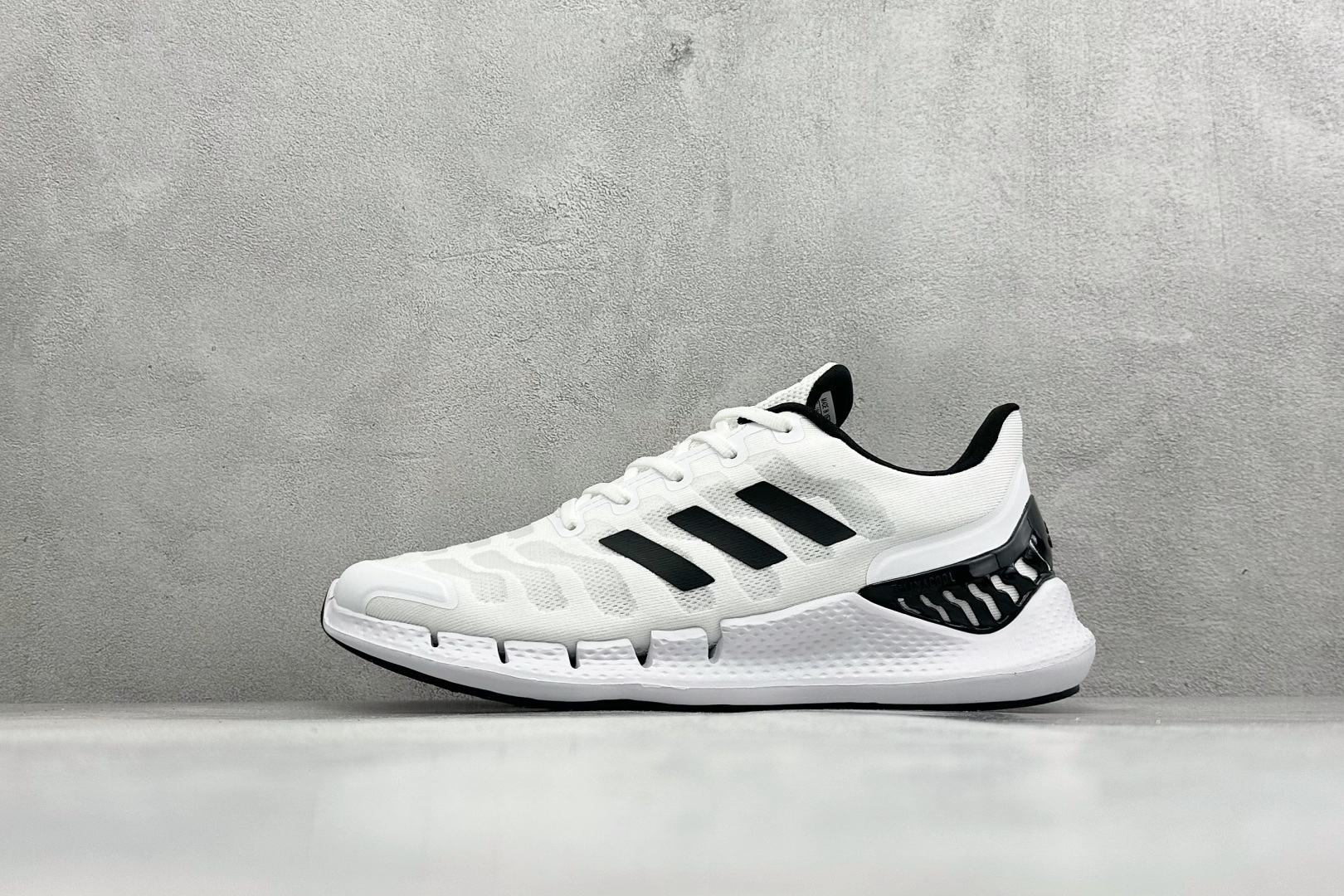 160 Adidas Climacool 阿迪达斯清风系列轻跑鞋 FW1229-Chinese UA Cheap High Quatity Brand Clothes Bags handbags Sneakers wholesale wholesaler seller from China Factory suppliers Fashion Clothing Shoes best Quality Beautiful Price 160 Adidas Climacool 阿迪达斯清风系列轻跑鞋 FW1229