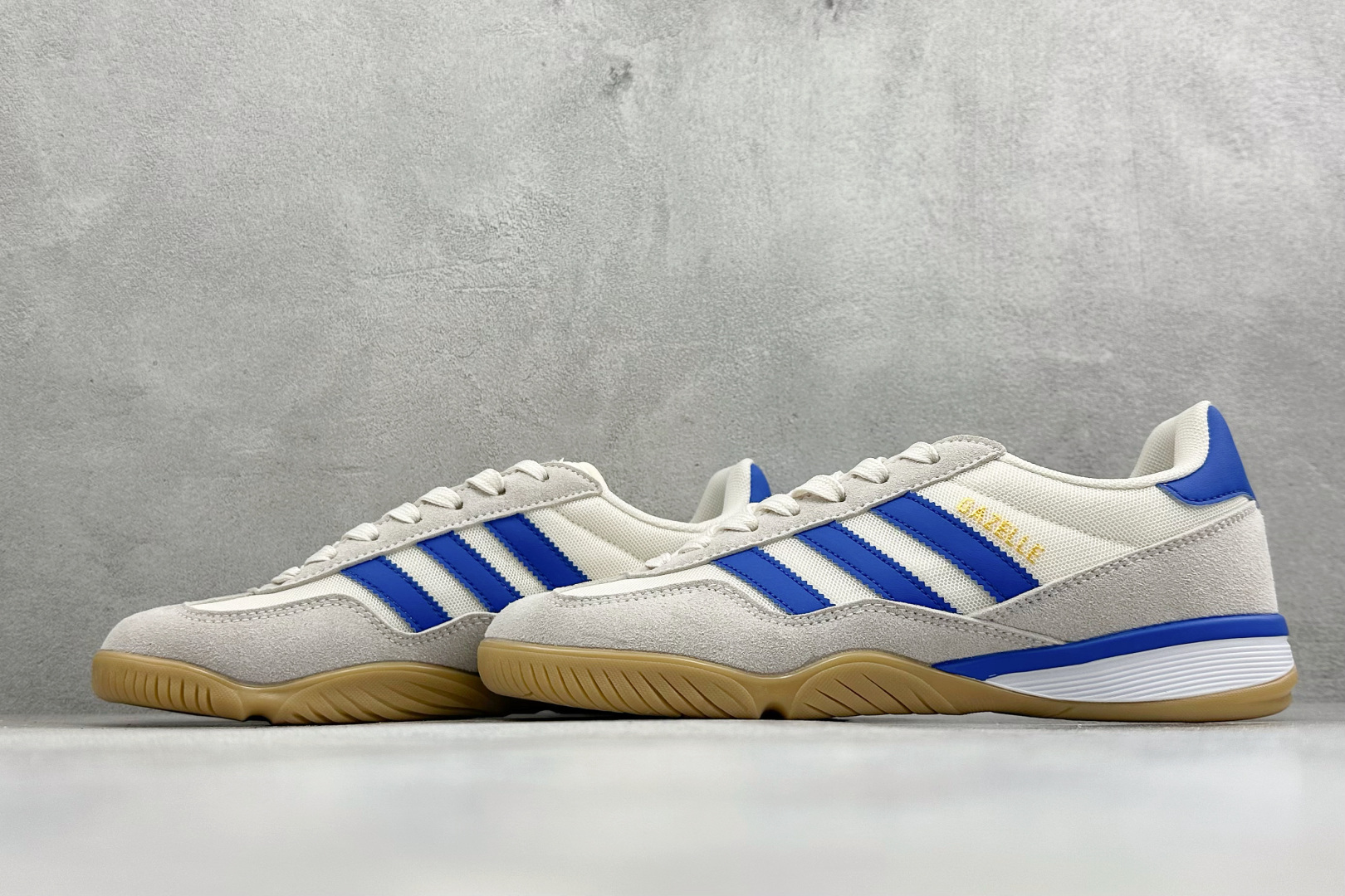 Adidas Originals BerMuda 三叶草复古休闲防滑耐磨低帮板鞋 JR3839 Adidas Originals BerMuda 三叶草复古休闲防滑耐磨低帮板鞋 JR3839