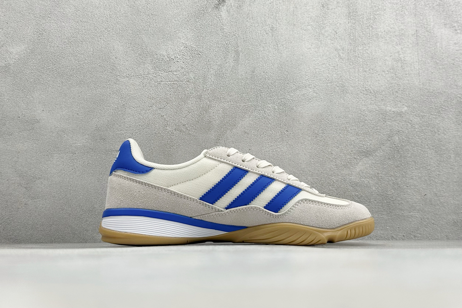 Adidas Originals BerMuda 三叶草复古休闲防滑耐磨低帮板鞋 JR3839 Adidas Originals BerMuda 三叶草复古休闲防滑耐磨低帮板鞋 JR3839