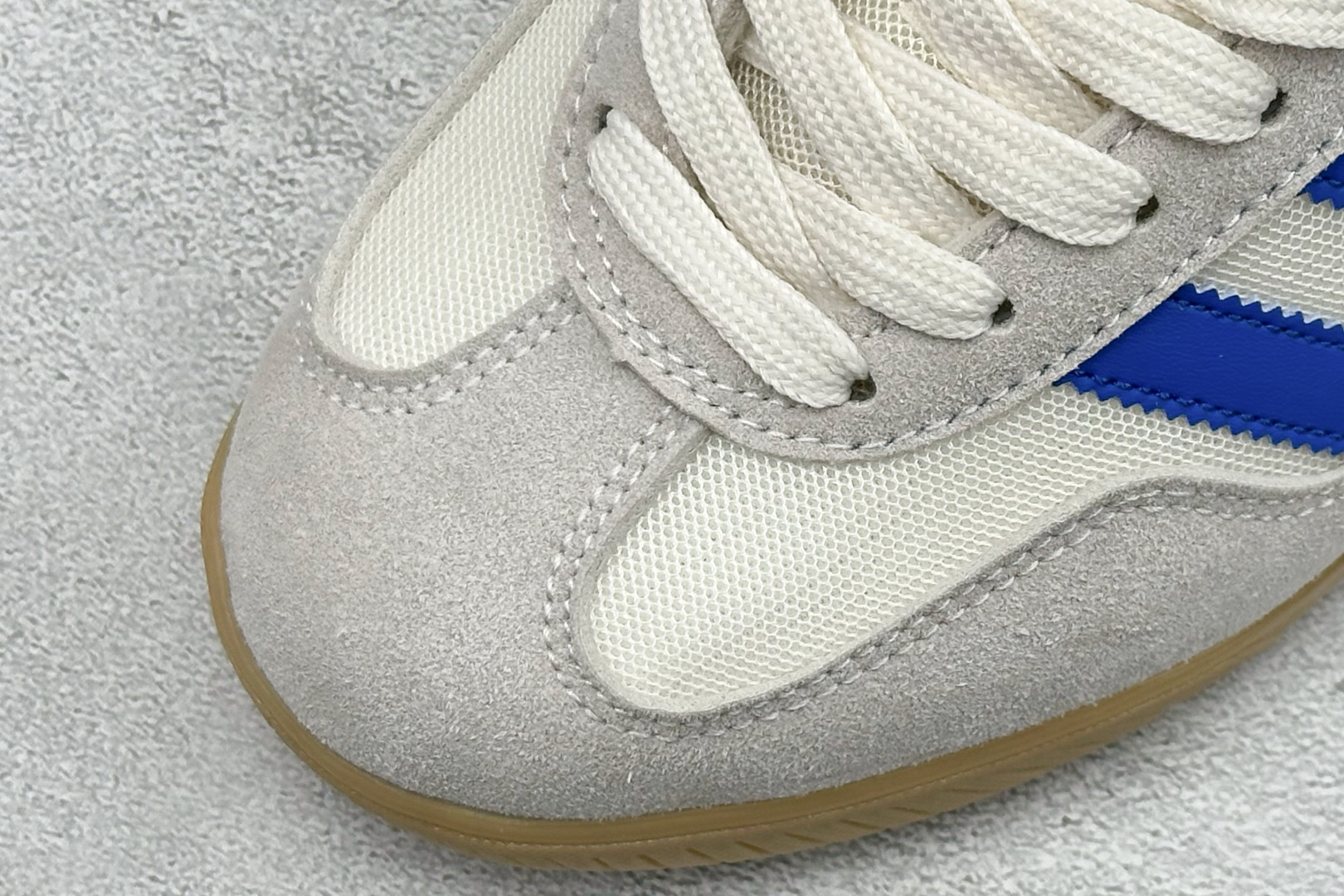 Adidas Originals BerMuda 三叶草复古休闲防滑耐磨低帮板鞋 JR3839 Adidas Originals BerMuda 三叶草复古休闲防滑耐磨低帮板鞋 JR3839