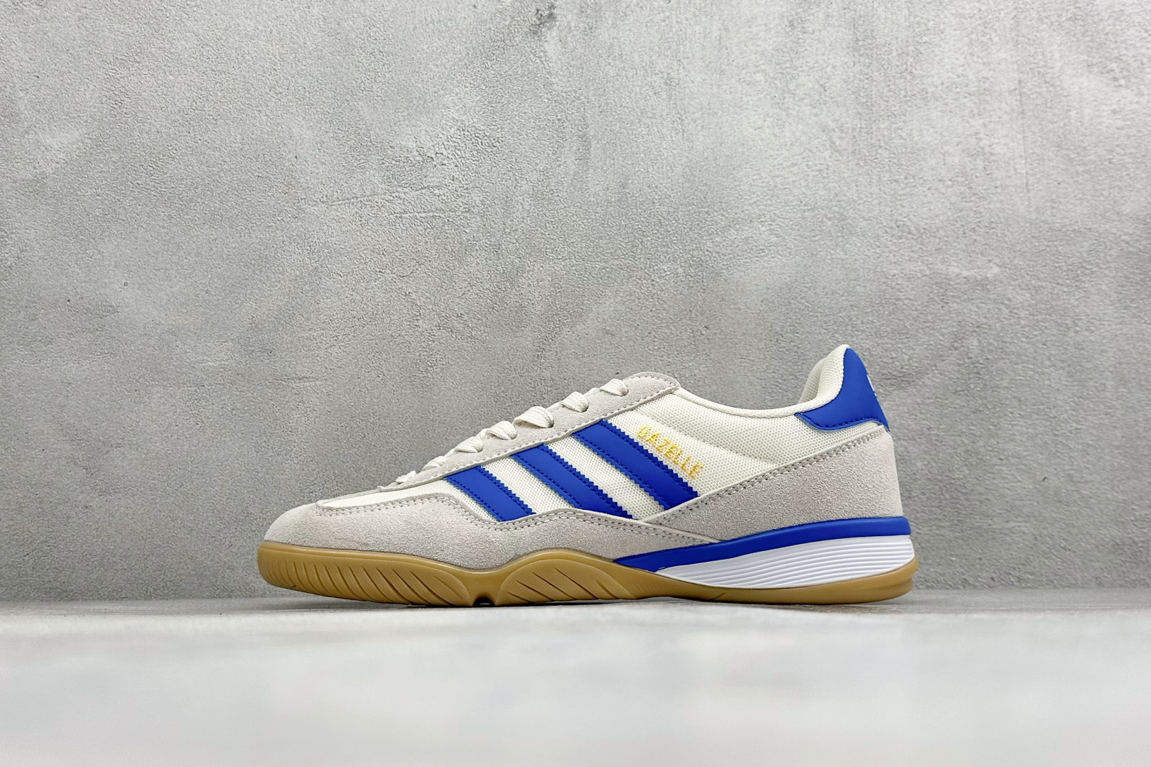 Adidas Originals BerMuda 三叶草复古休闲防滑耐磨低帮板鞋 JR3839 Adidas Originals BerMuda 三叶草复古休闲防滑耐磨低帮板鞋 JR3839