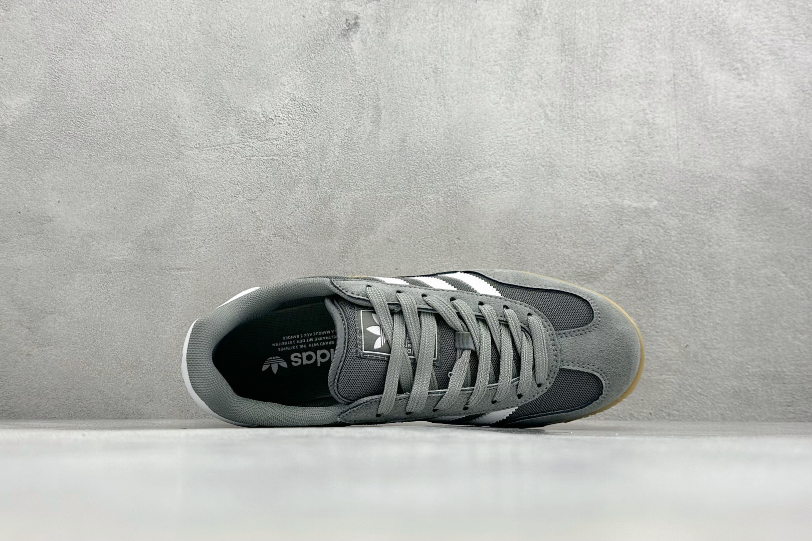 Adidas Originals BerMuda 三叶草复古休闲防滑耐磨低帮板鞋 JQ0887