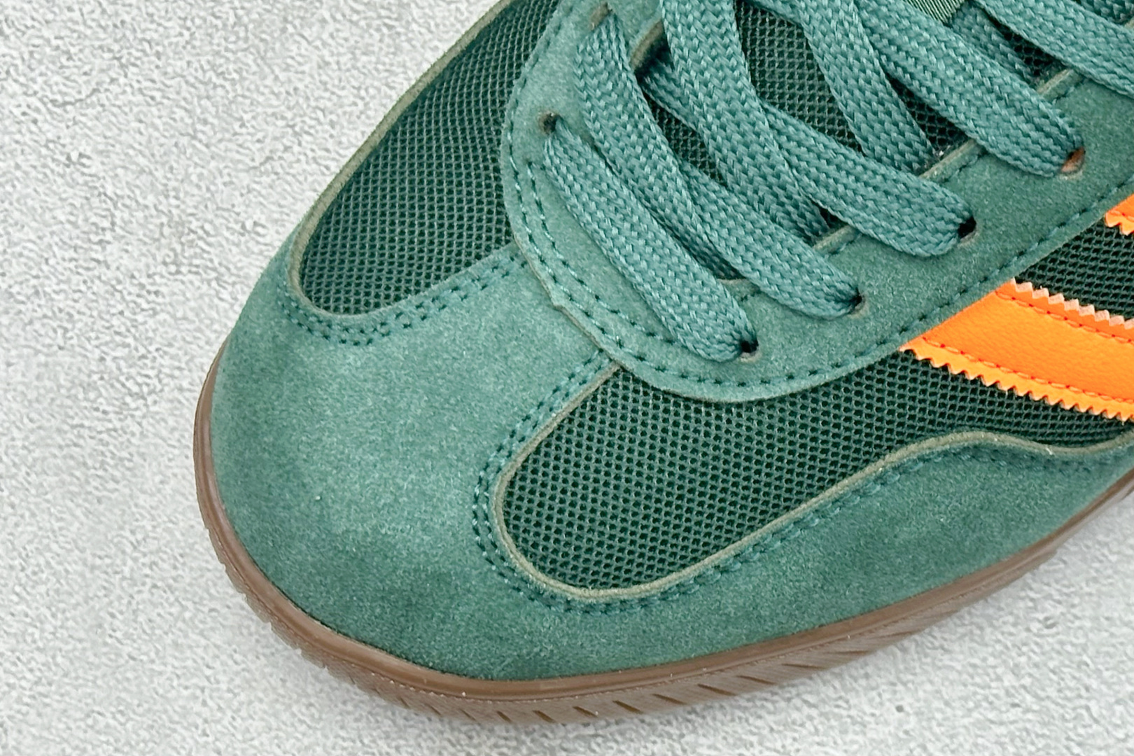 Adidas Originals BerMuda 三叶草复古休闲防滑耐磨低帮板鞋 JQ0885 Adidas Originals BerMuda 三叶草复古休闲防滑耐磨低帮板鞋 JQ0885